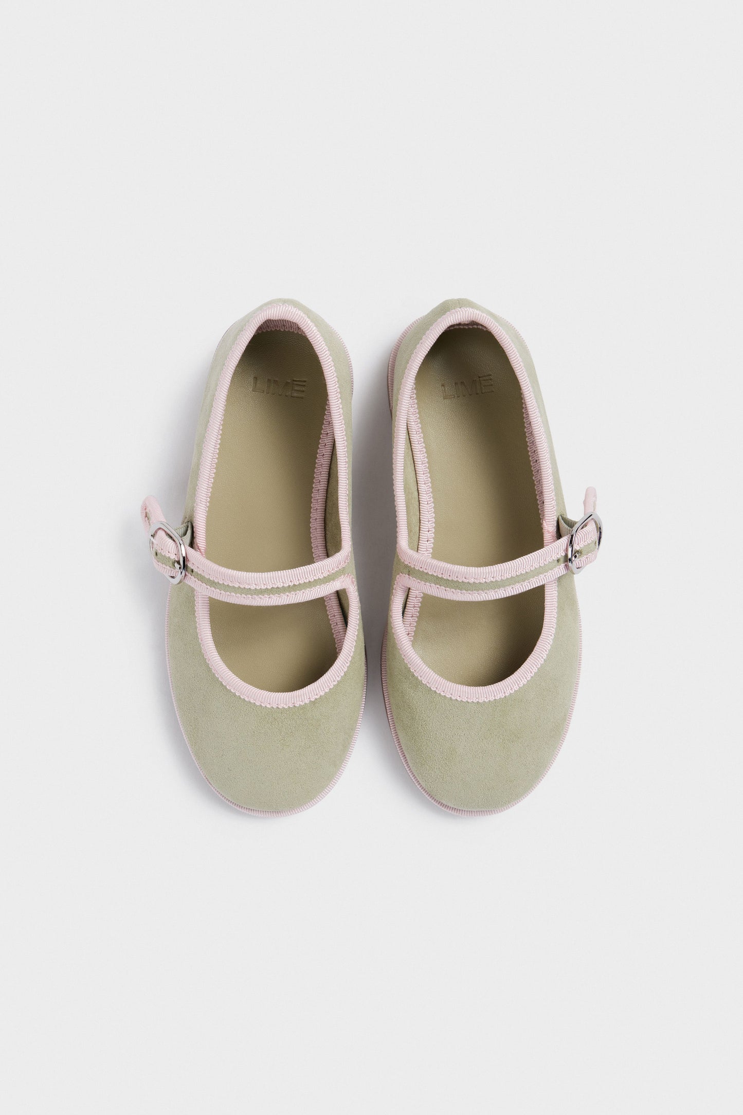 LIGHT OLIVE