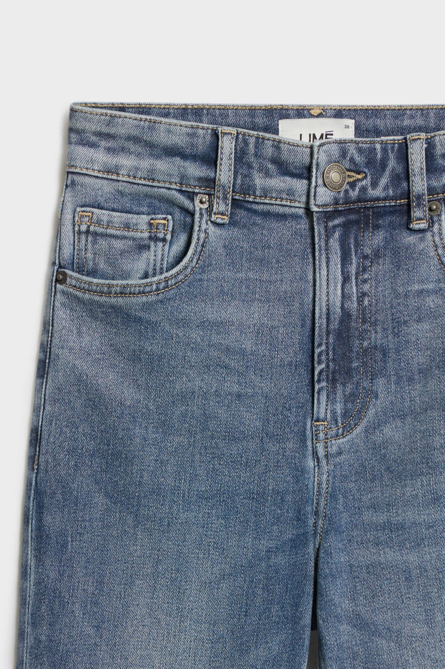 VINTAGE BLUE