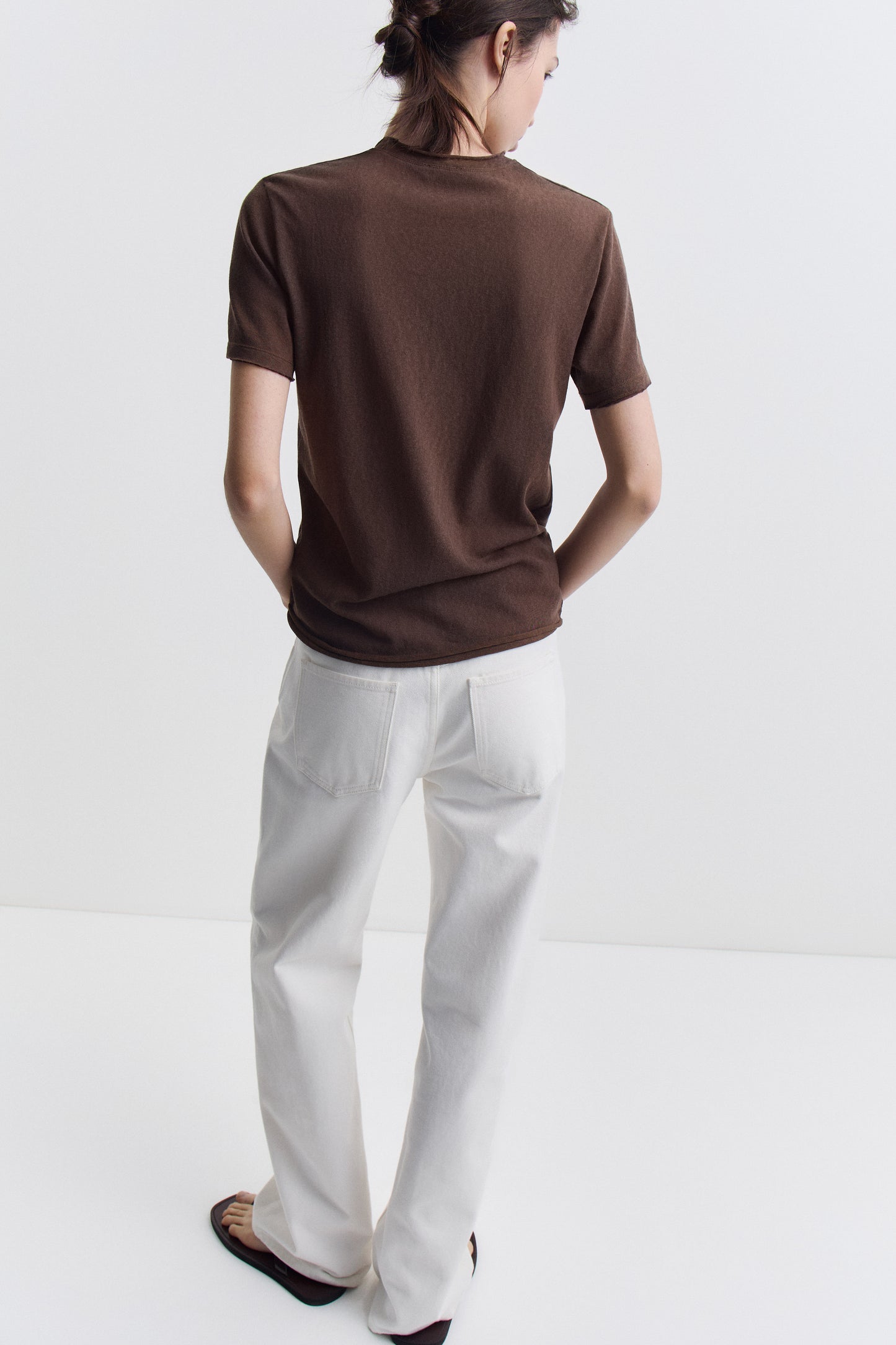 DARK BROWN