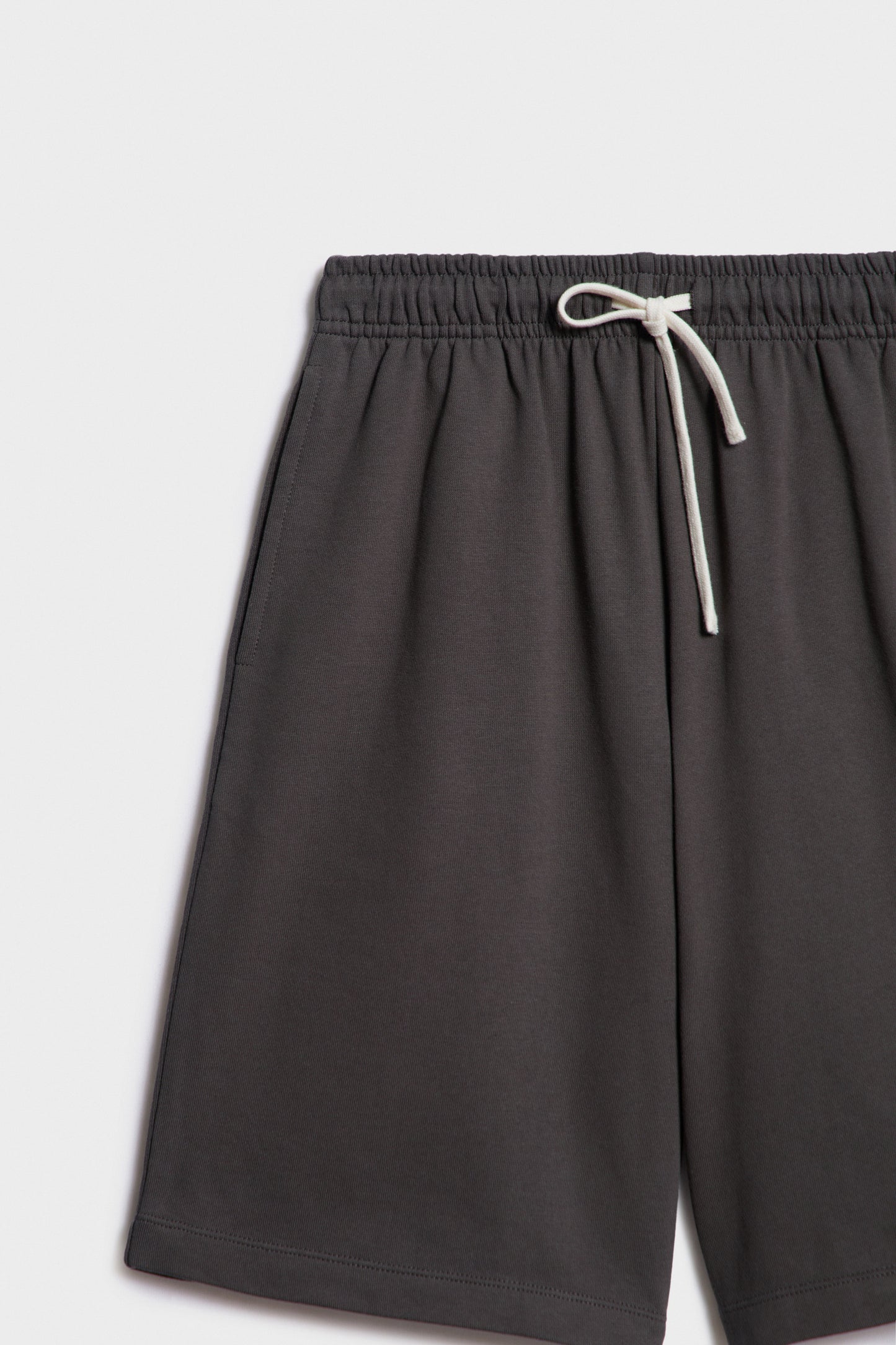 ANTHRACITE GREY
