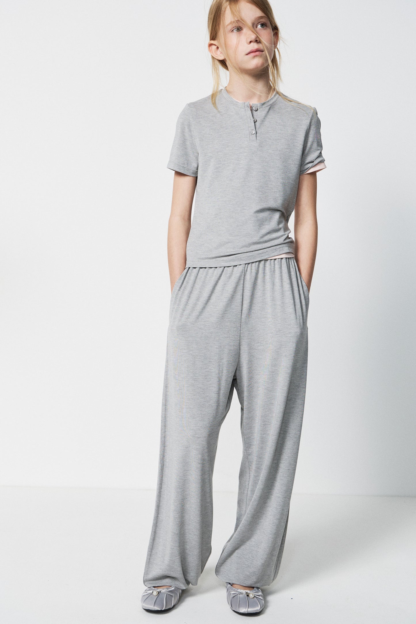 LIGHT GREY MELANGE