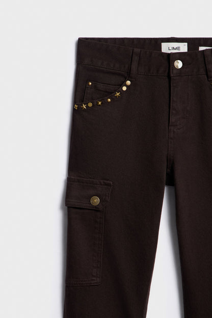 DARK BROWN