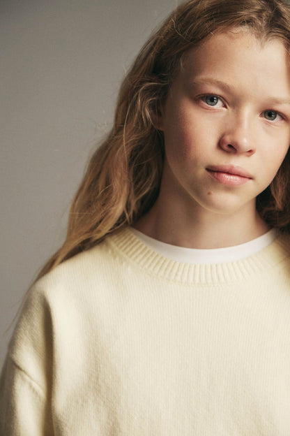 LIGHT YELLOW