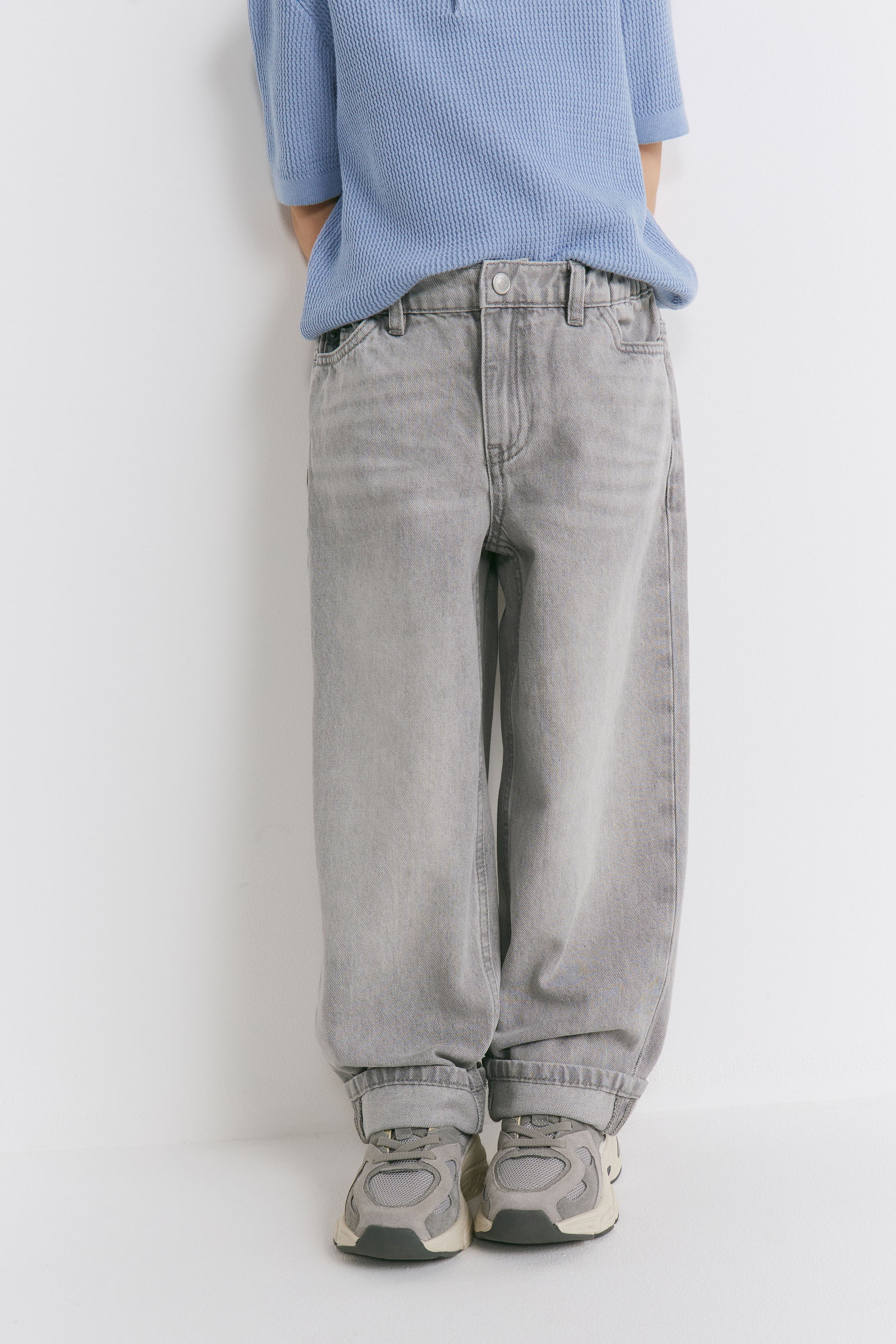 GLACIER GREY
