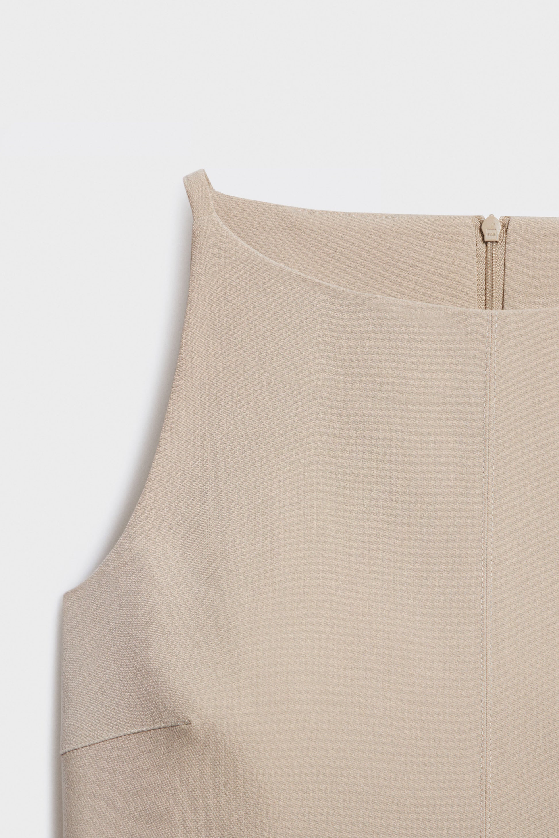 LIGHT BEIGE