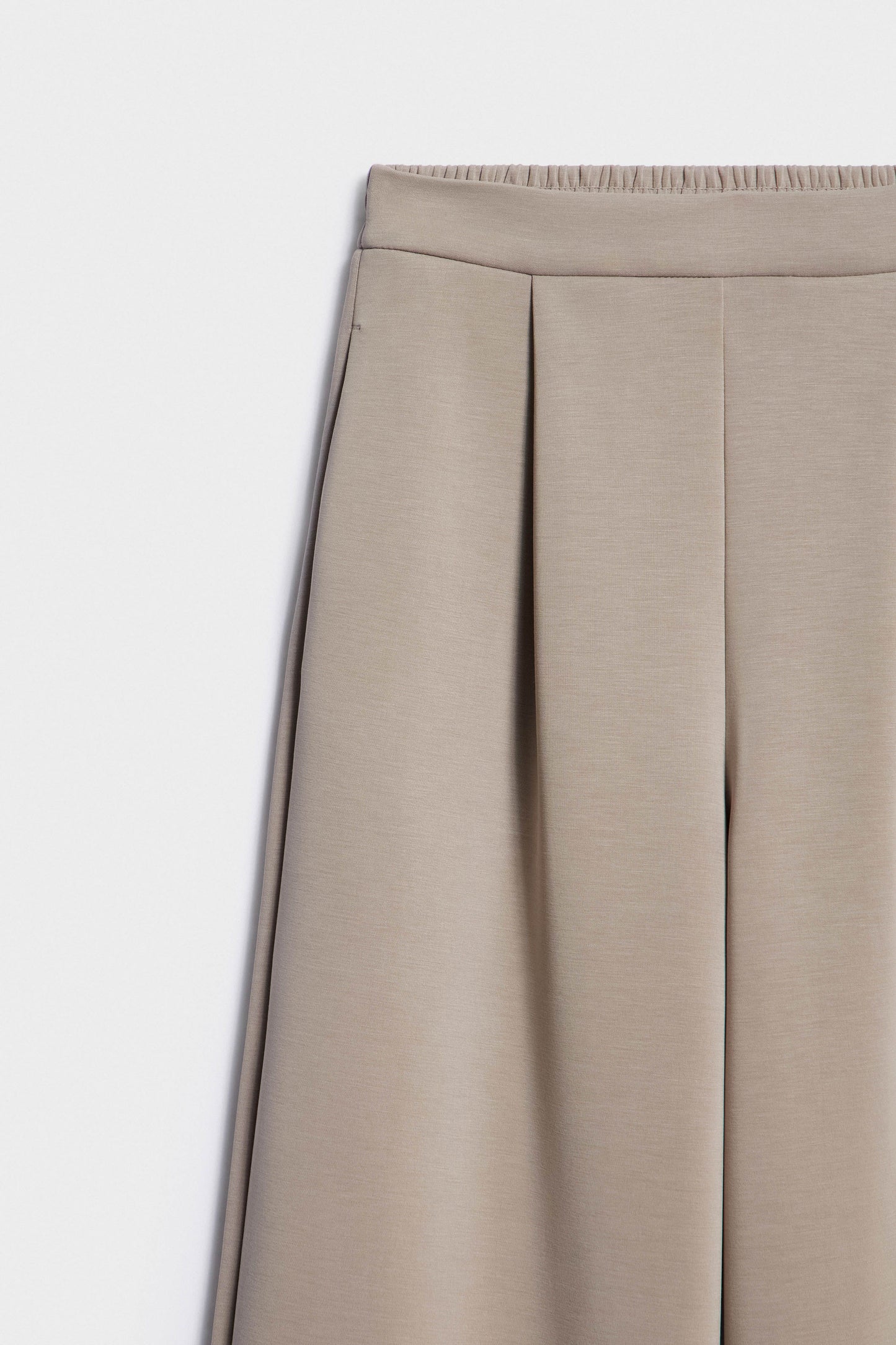 GREY BEIGE