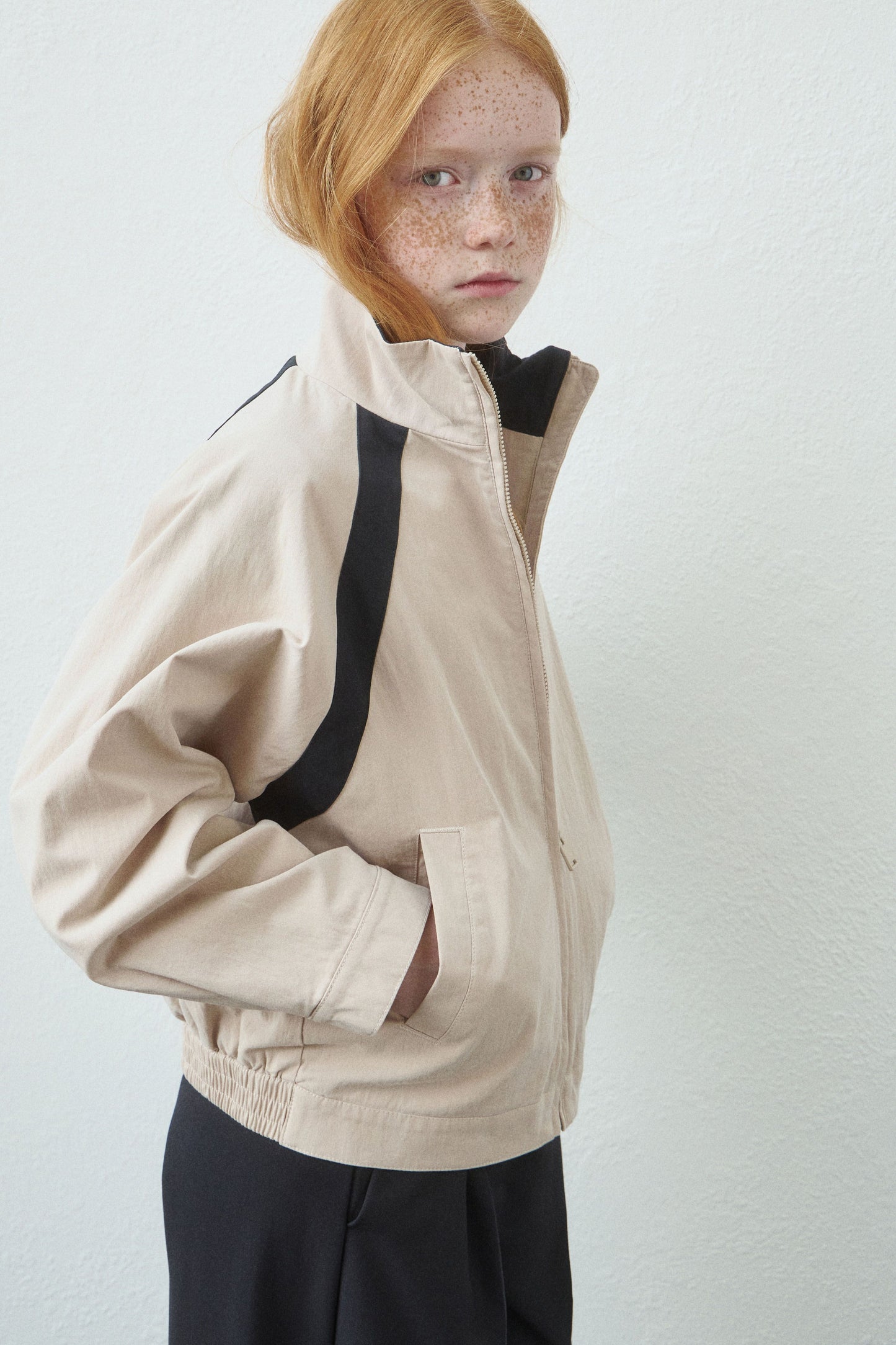 LIGHT BEIGE
