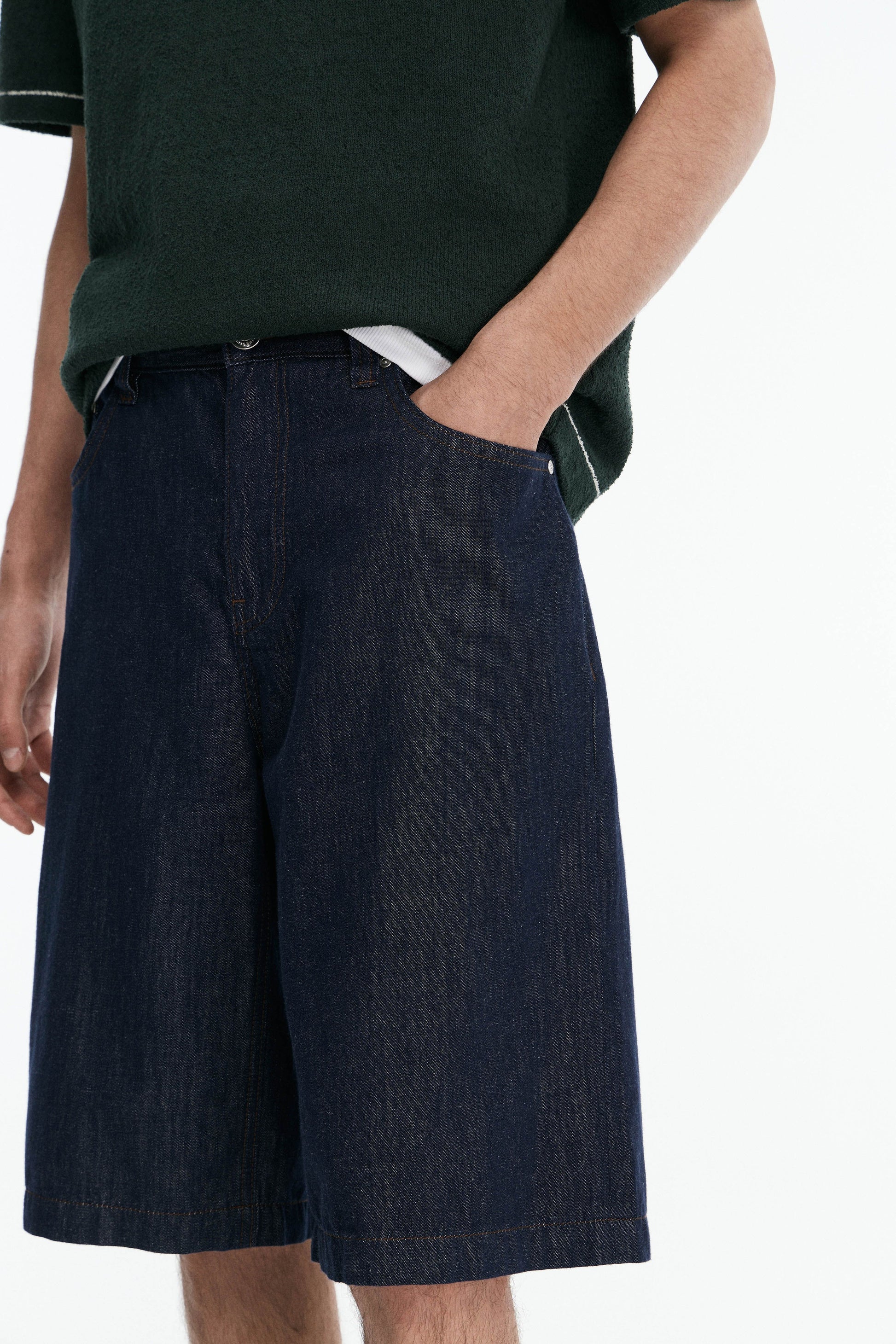 DARK BLUE