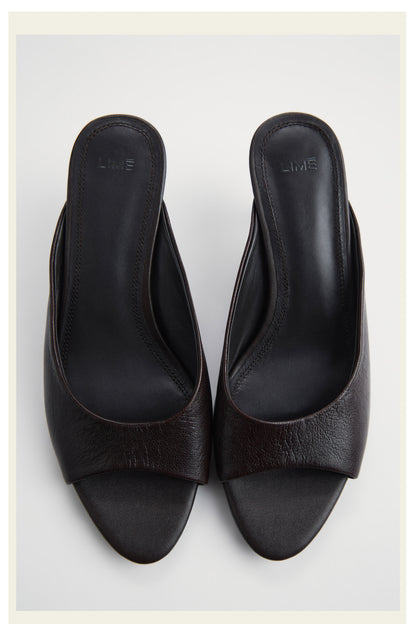 DARK BROWN