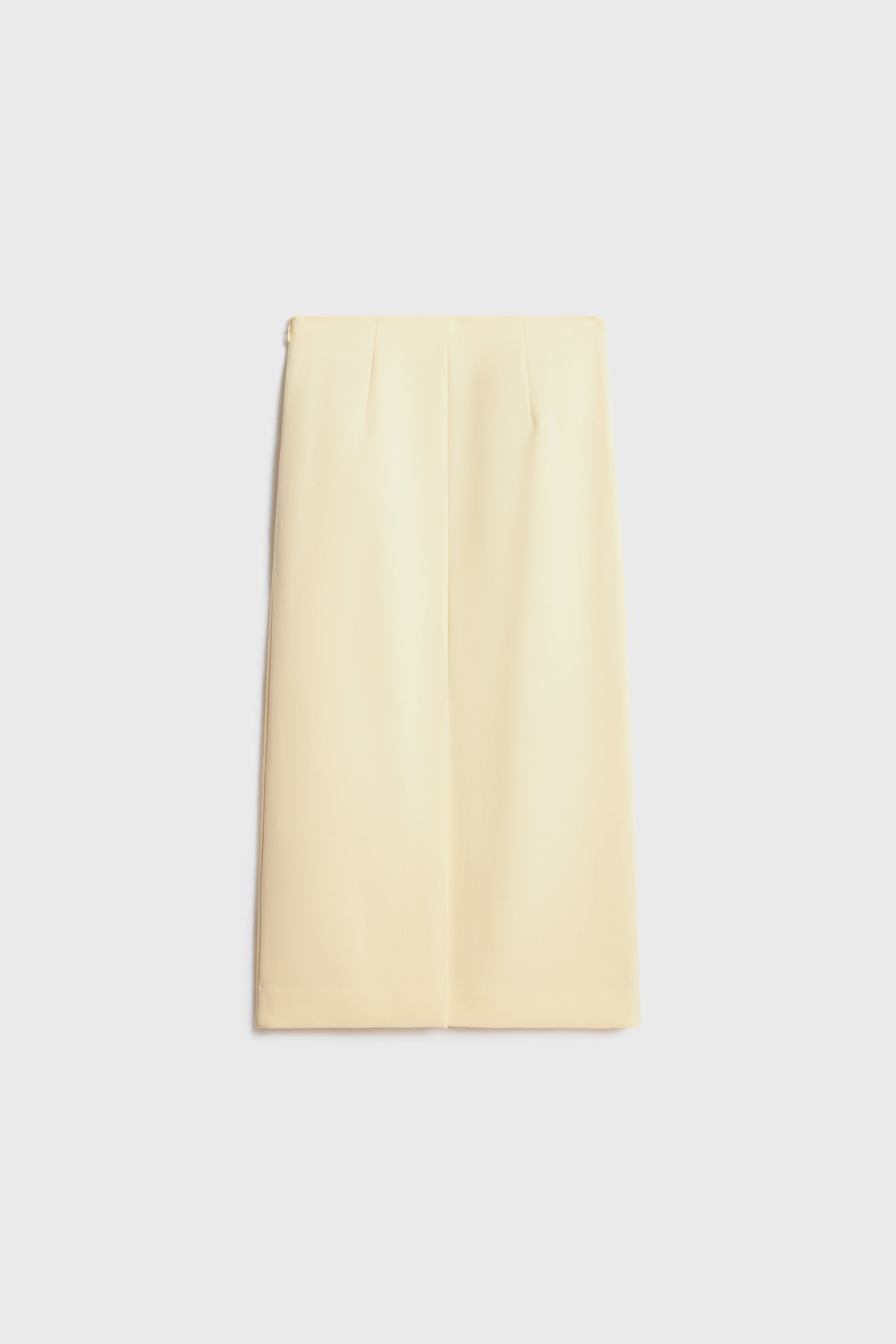 LIGHT YELLOW