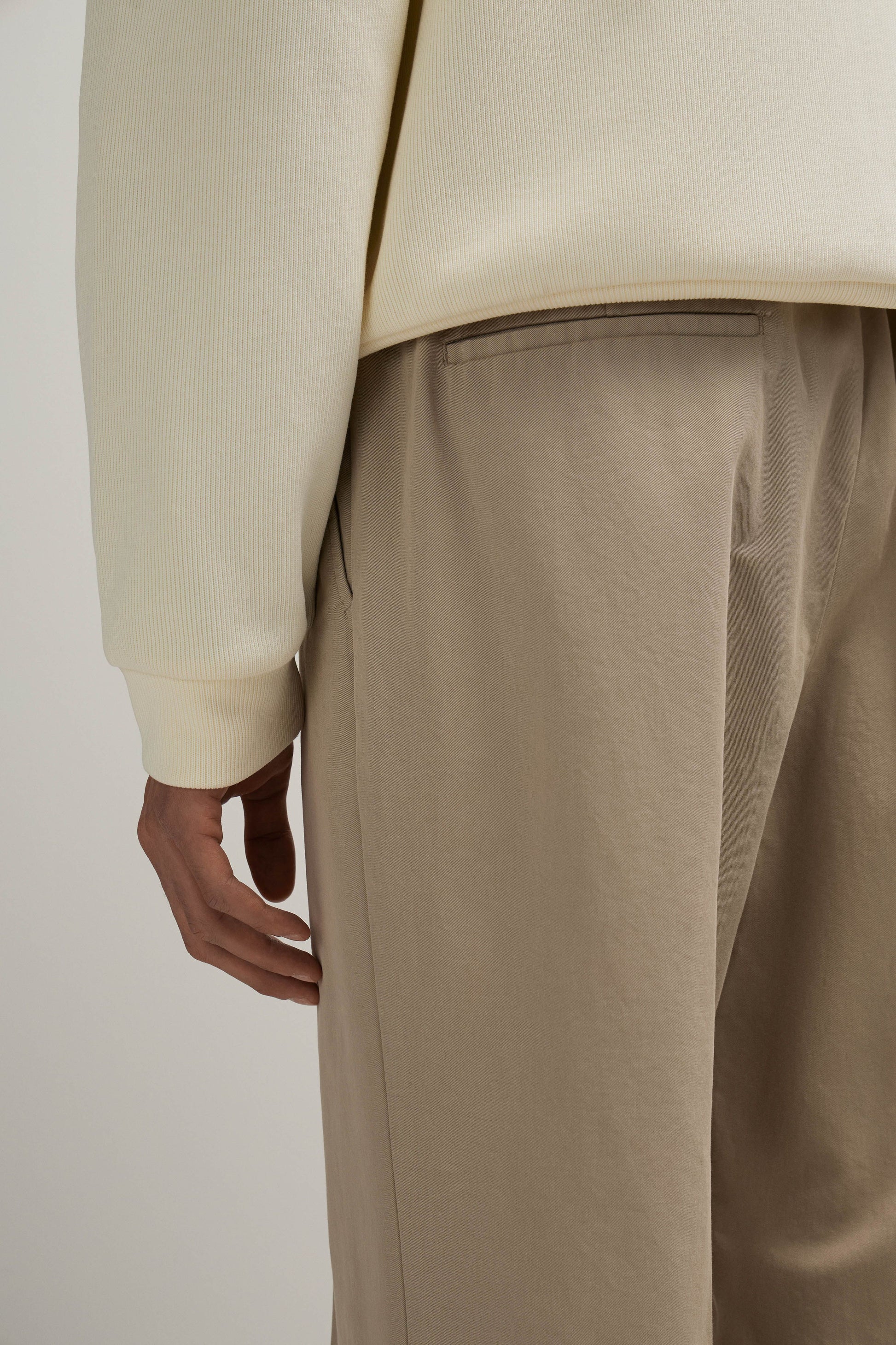 GREY BEIGE