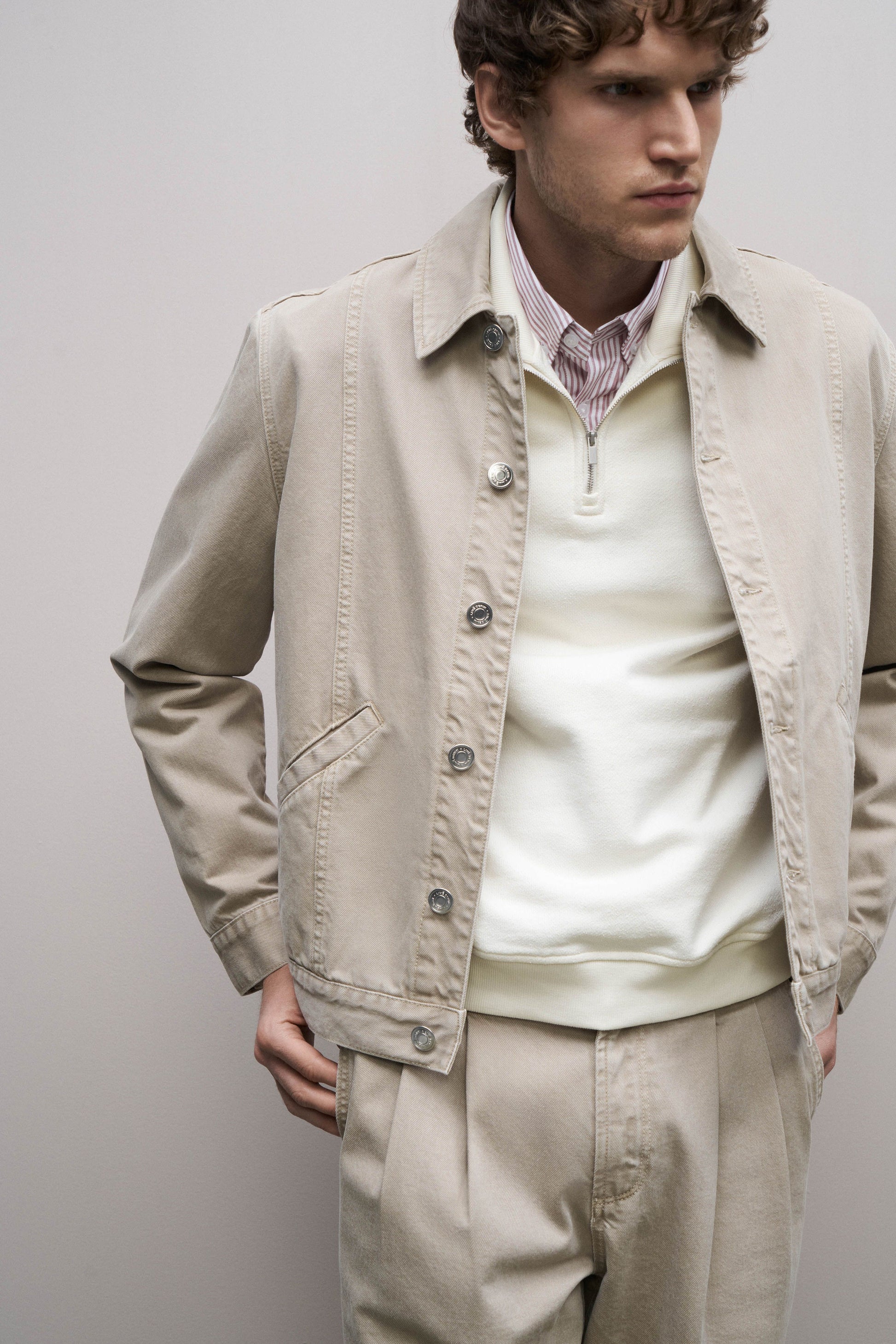 LIGHT BEIGE