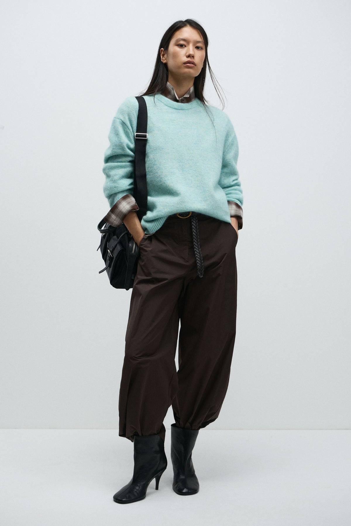 LIGHT TURQUOISE