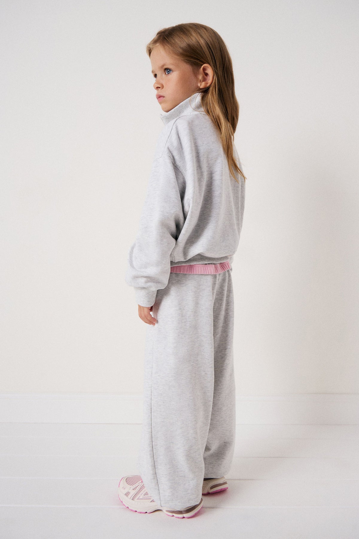 LIGHT GREY MELANGE