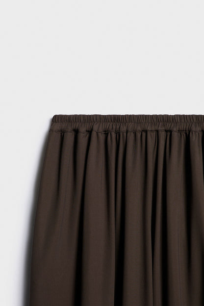 DARK BROWN