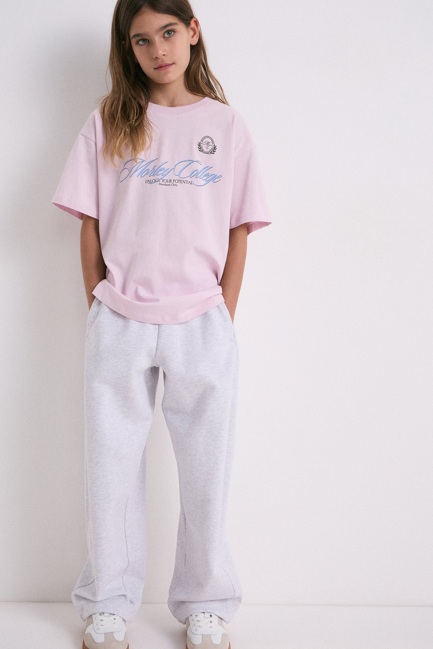 LIGHT PINK