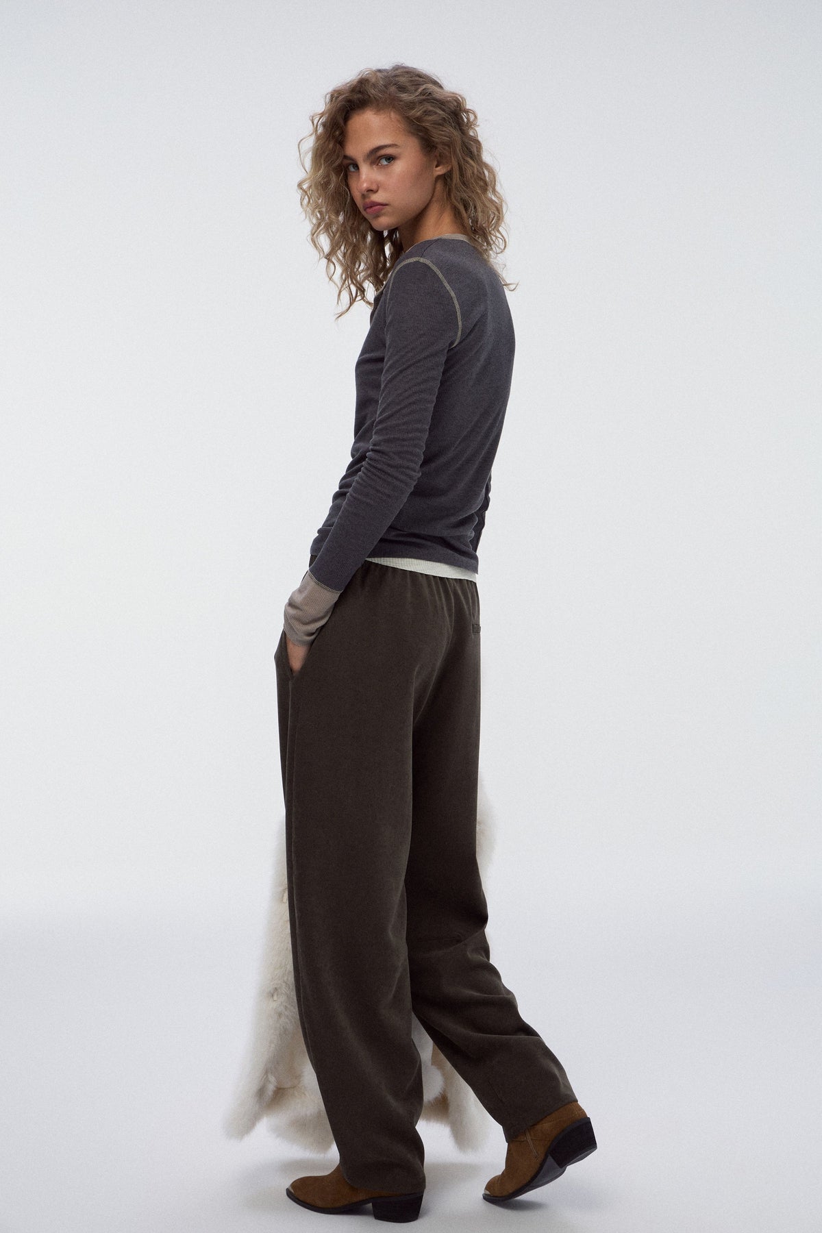 DARK KHAKI