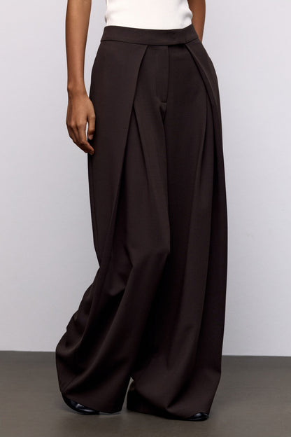 DARK BROWN