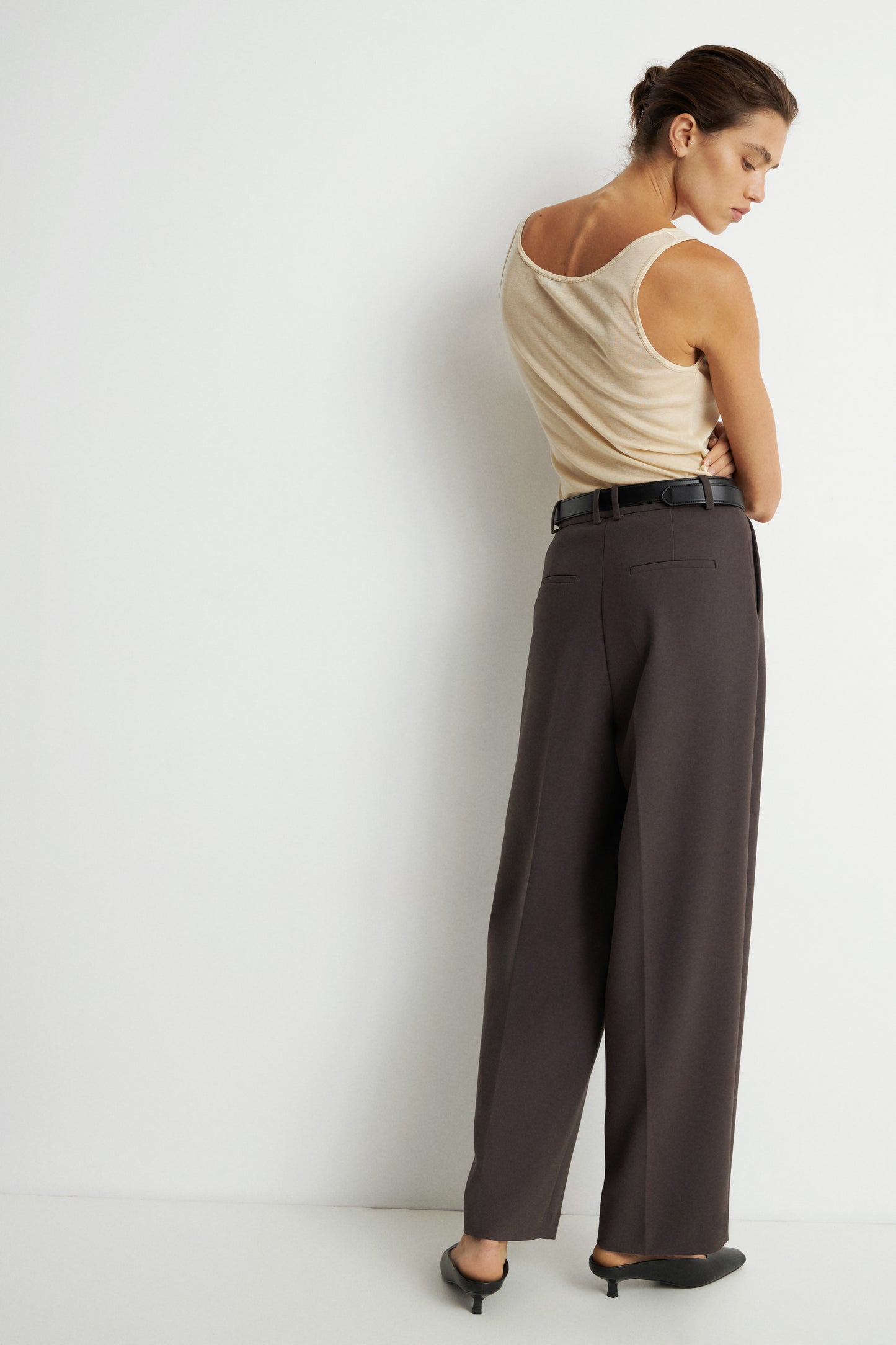 GRAY BROWN