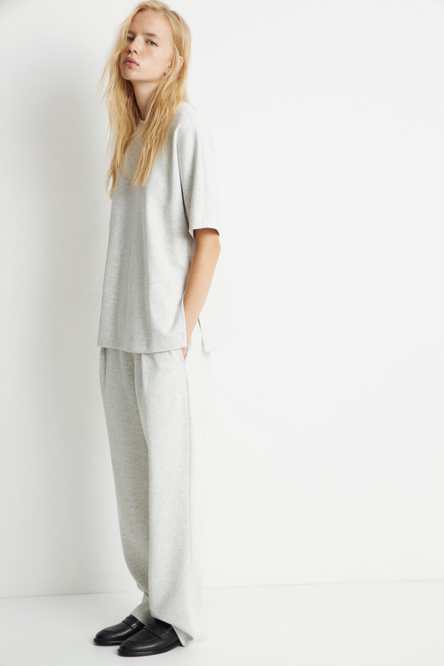 LIGHT GREY MELANGE