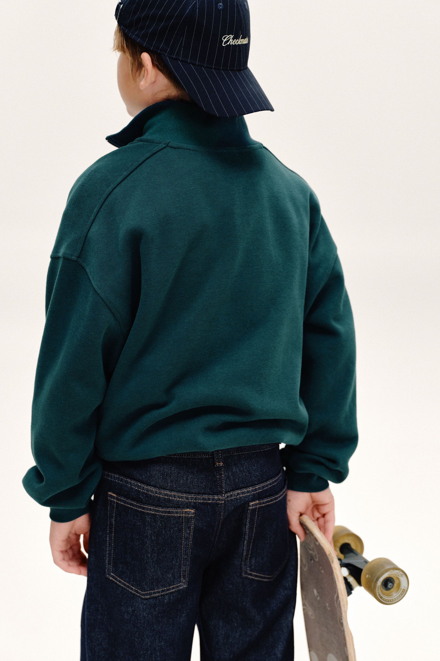BOTTLE GREEN