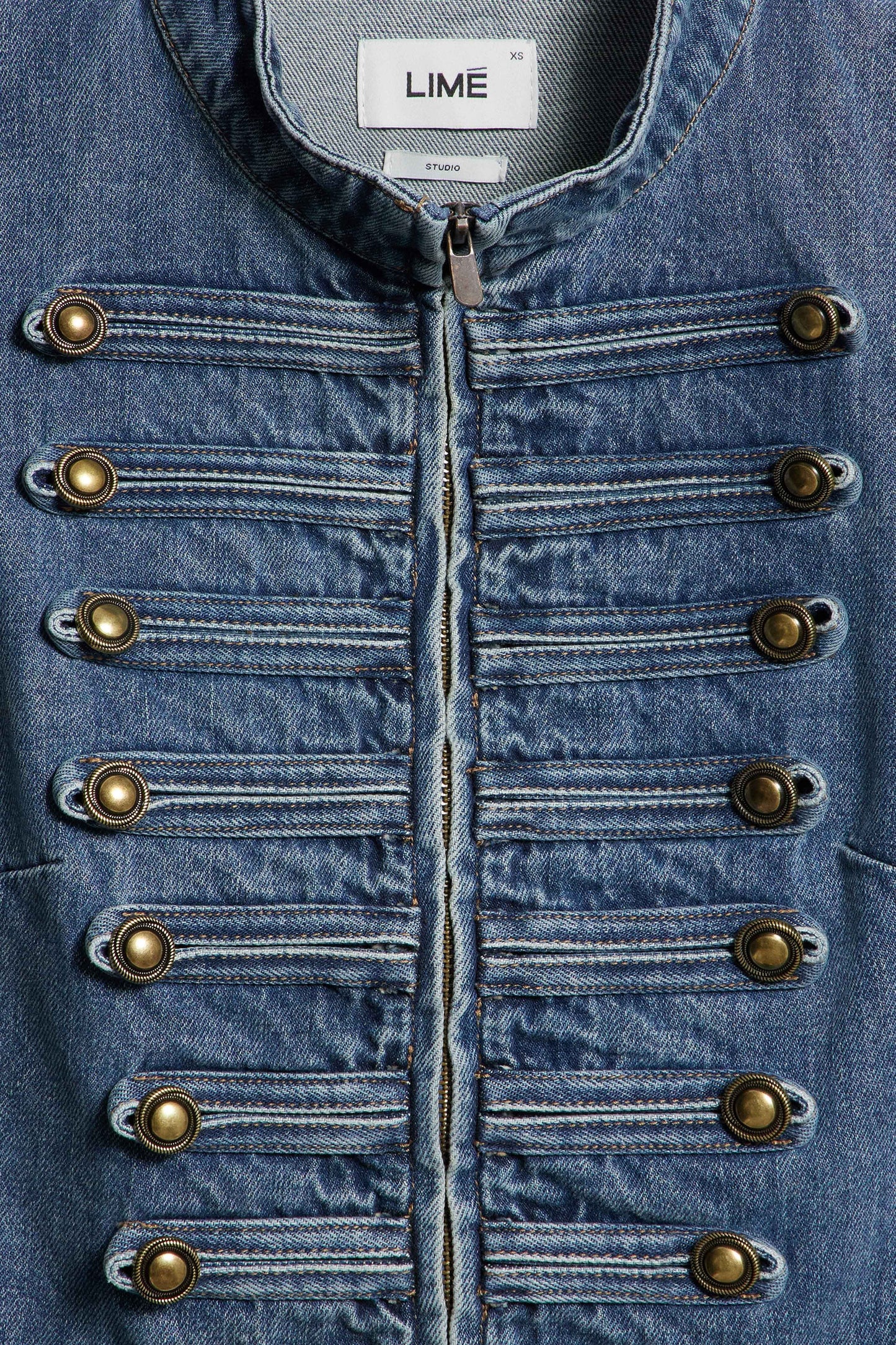 VINTAGE BLUE
