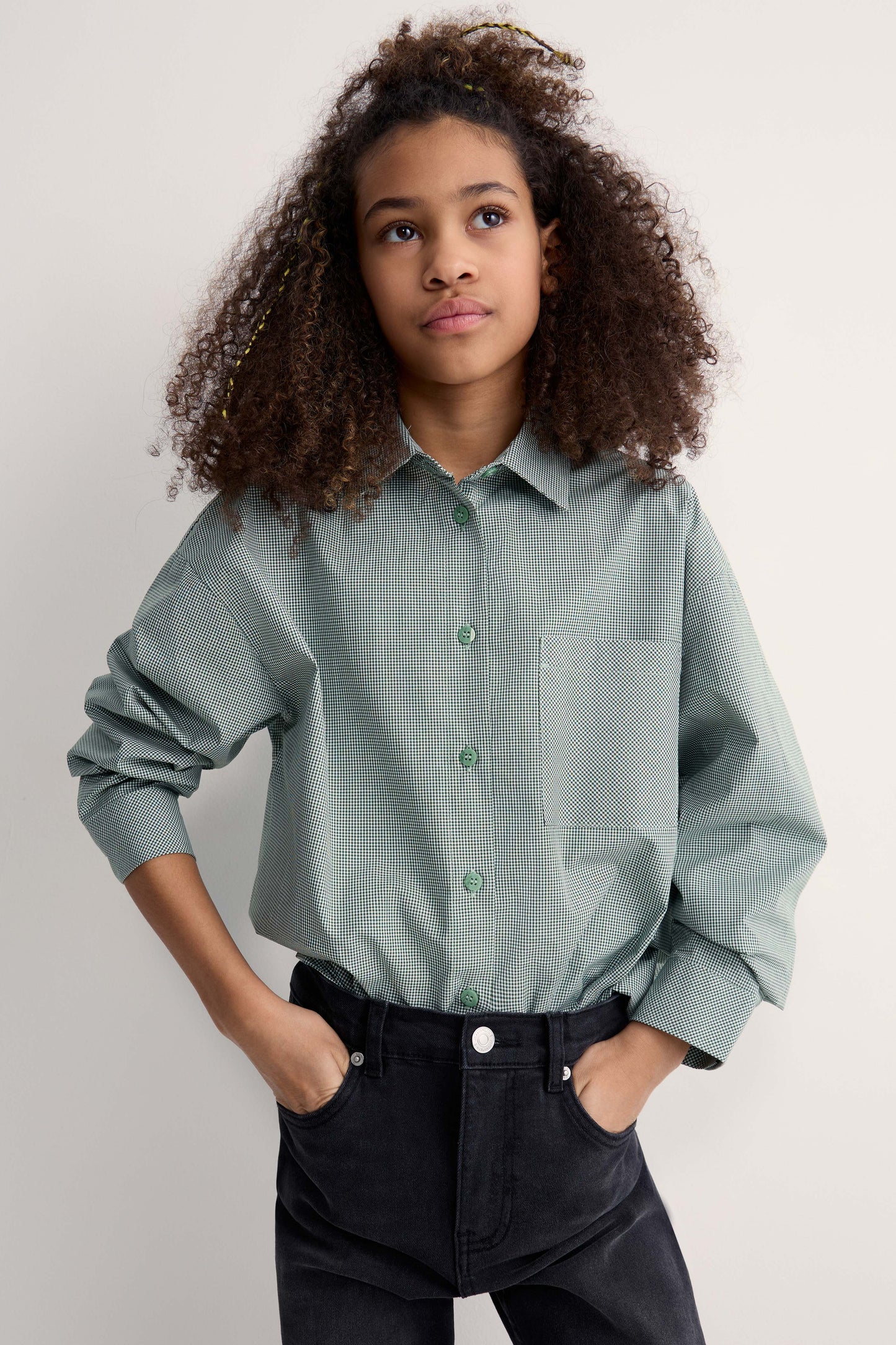 DARK GREEN