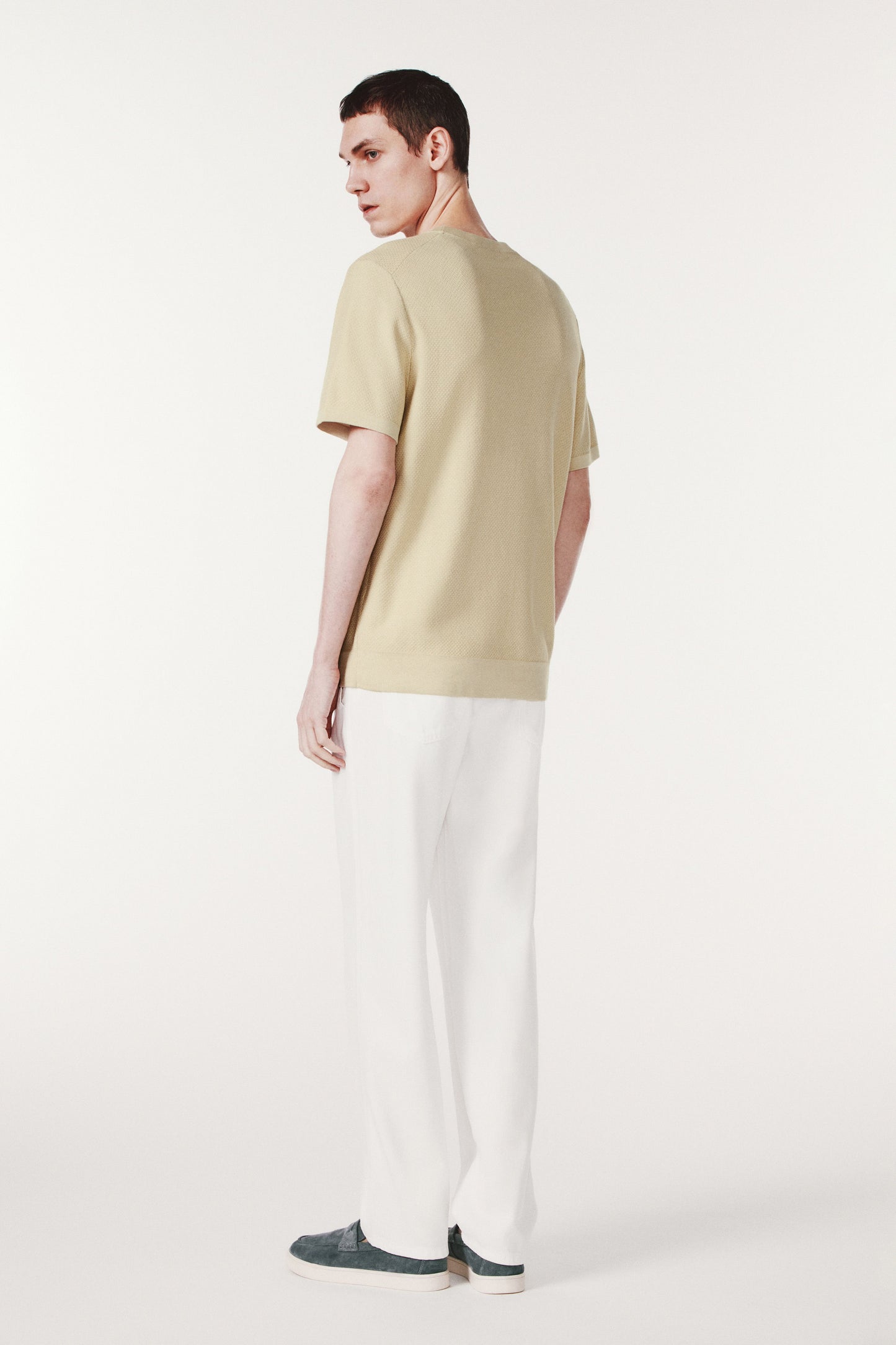 LIGHT OLIVE