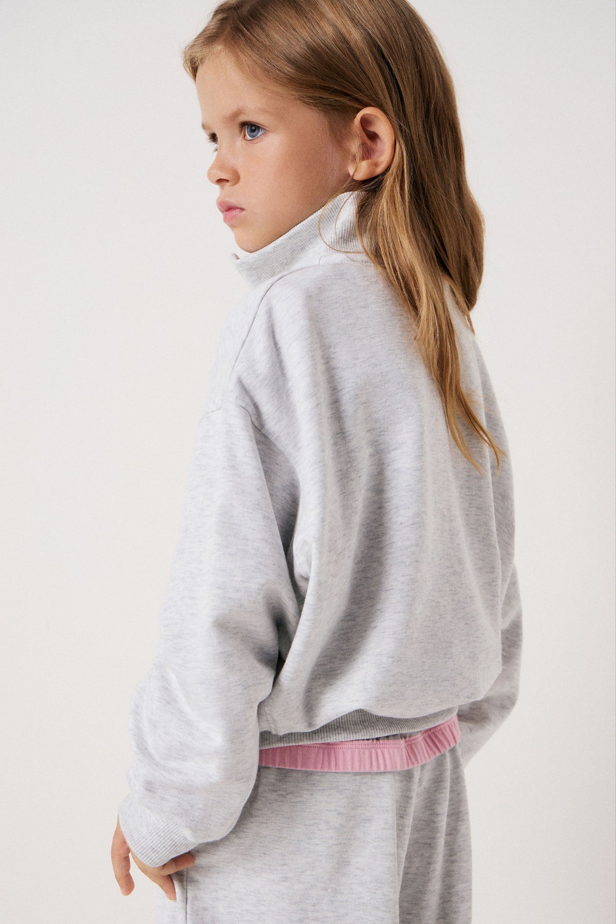 LIGHT GREY MELANGE