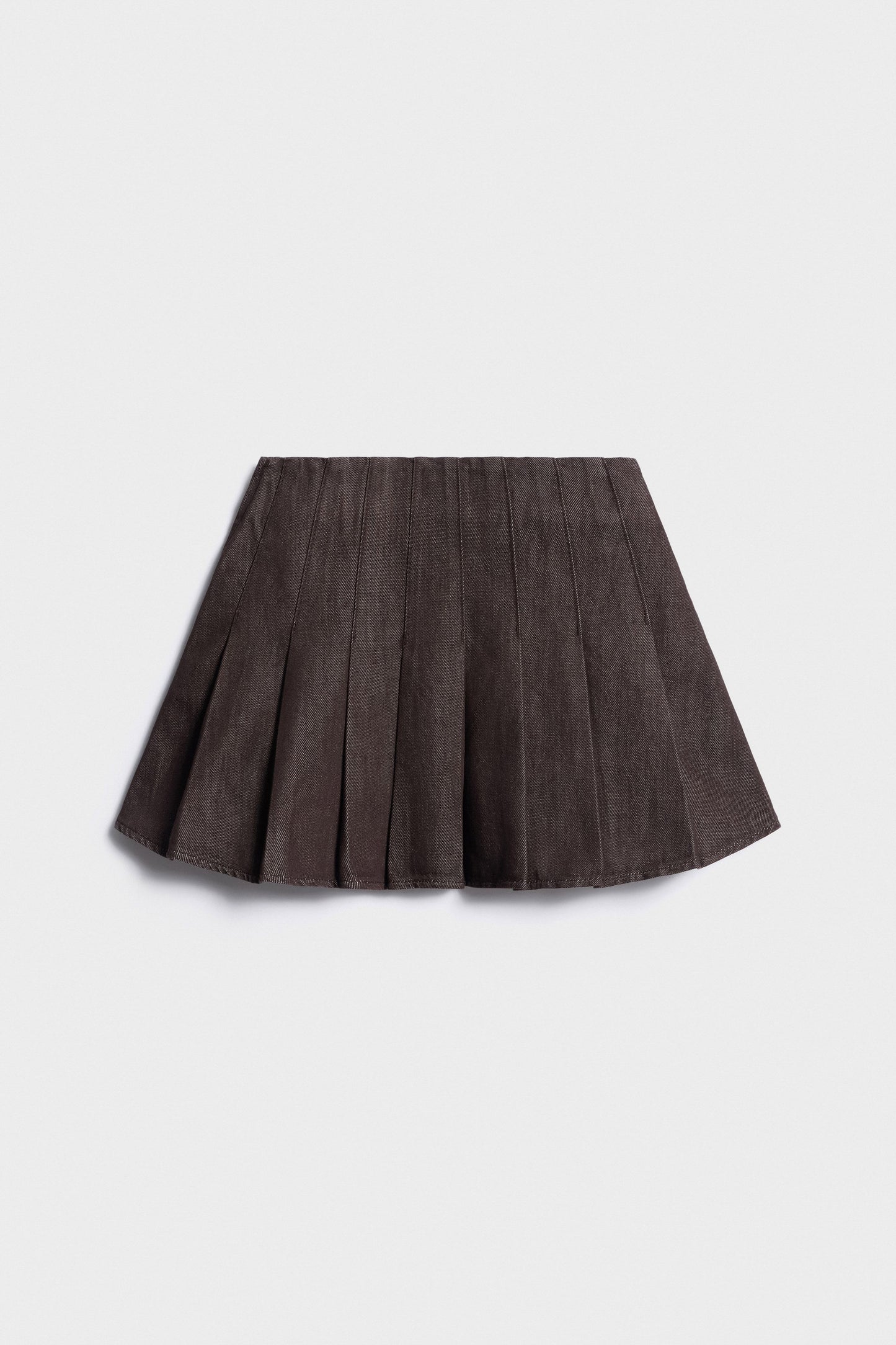 DARK BROWN