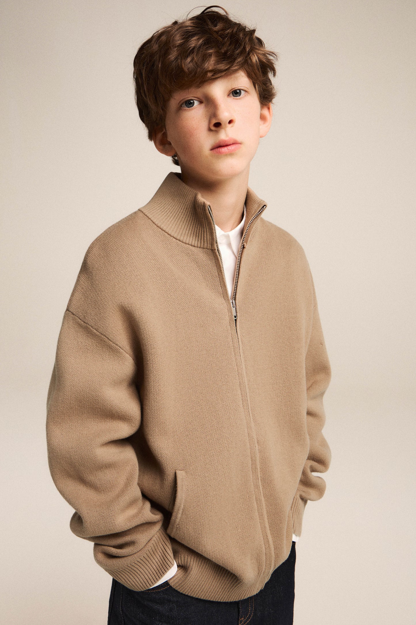 LIGHT BEIGE