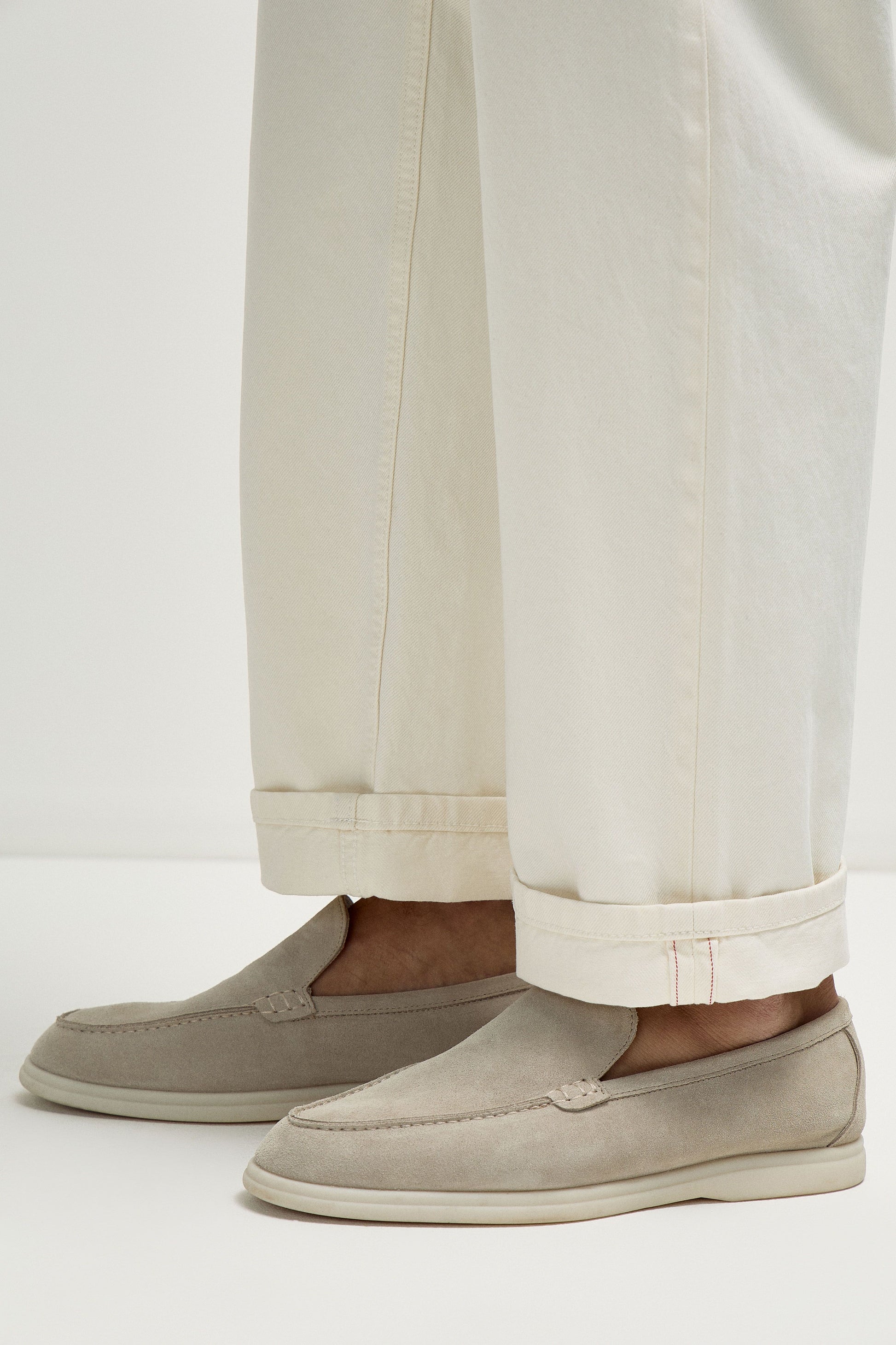 LIGHT GREY