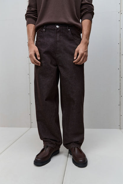 DARK BROWN