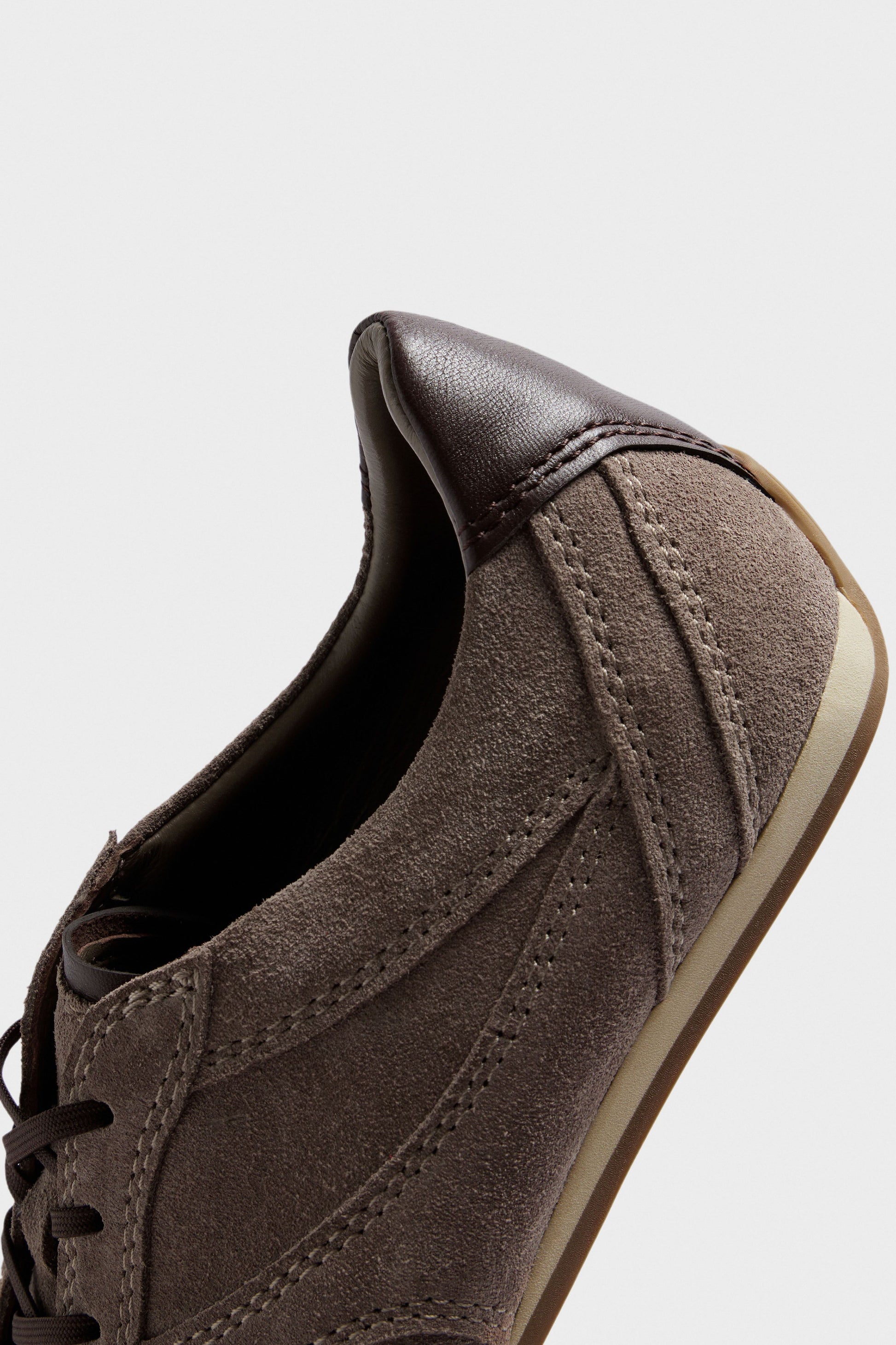 DARK BEIGE