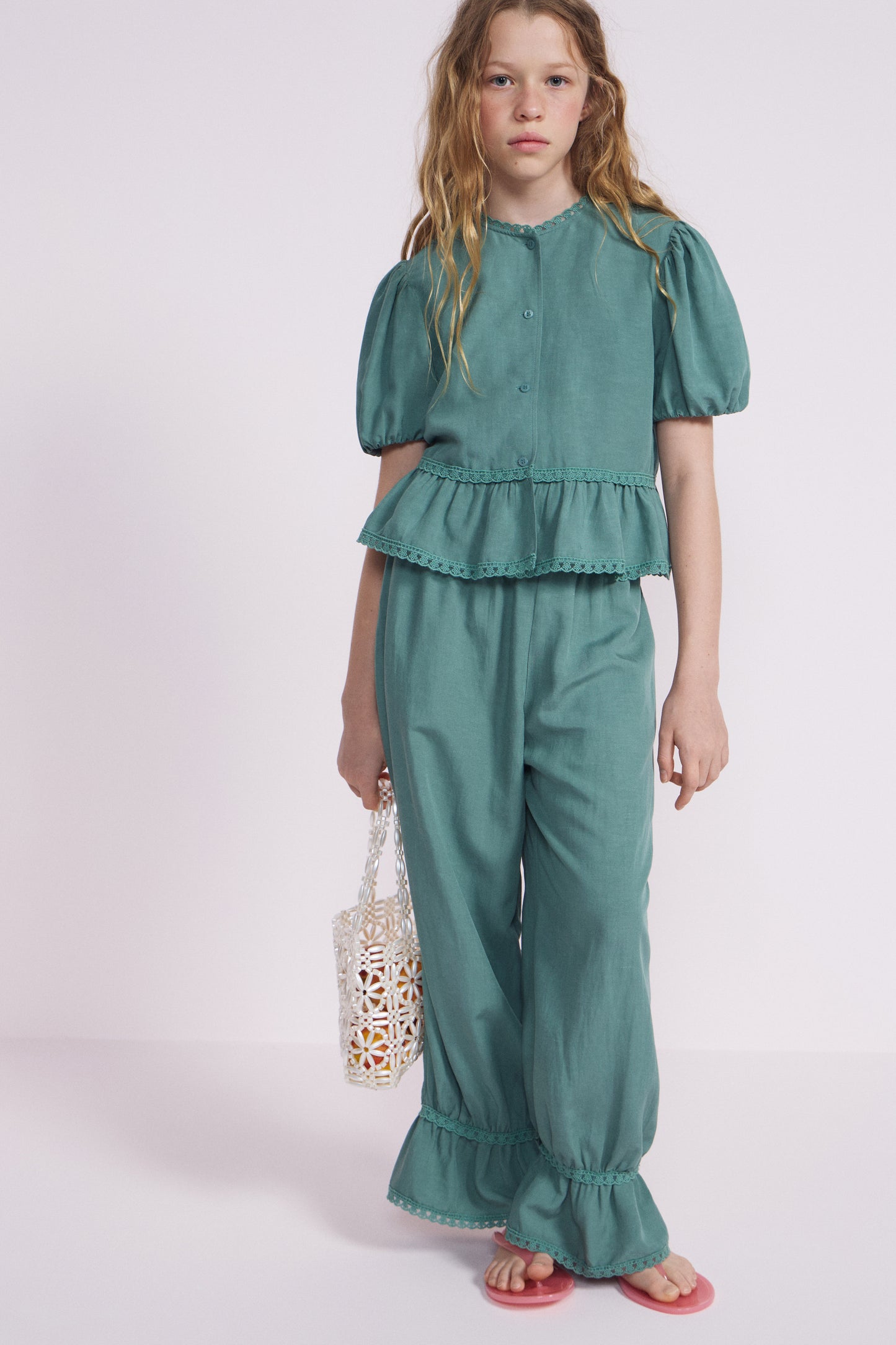 MINERAL GREEN