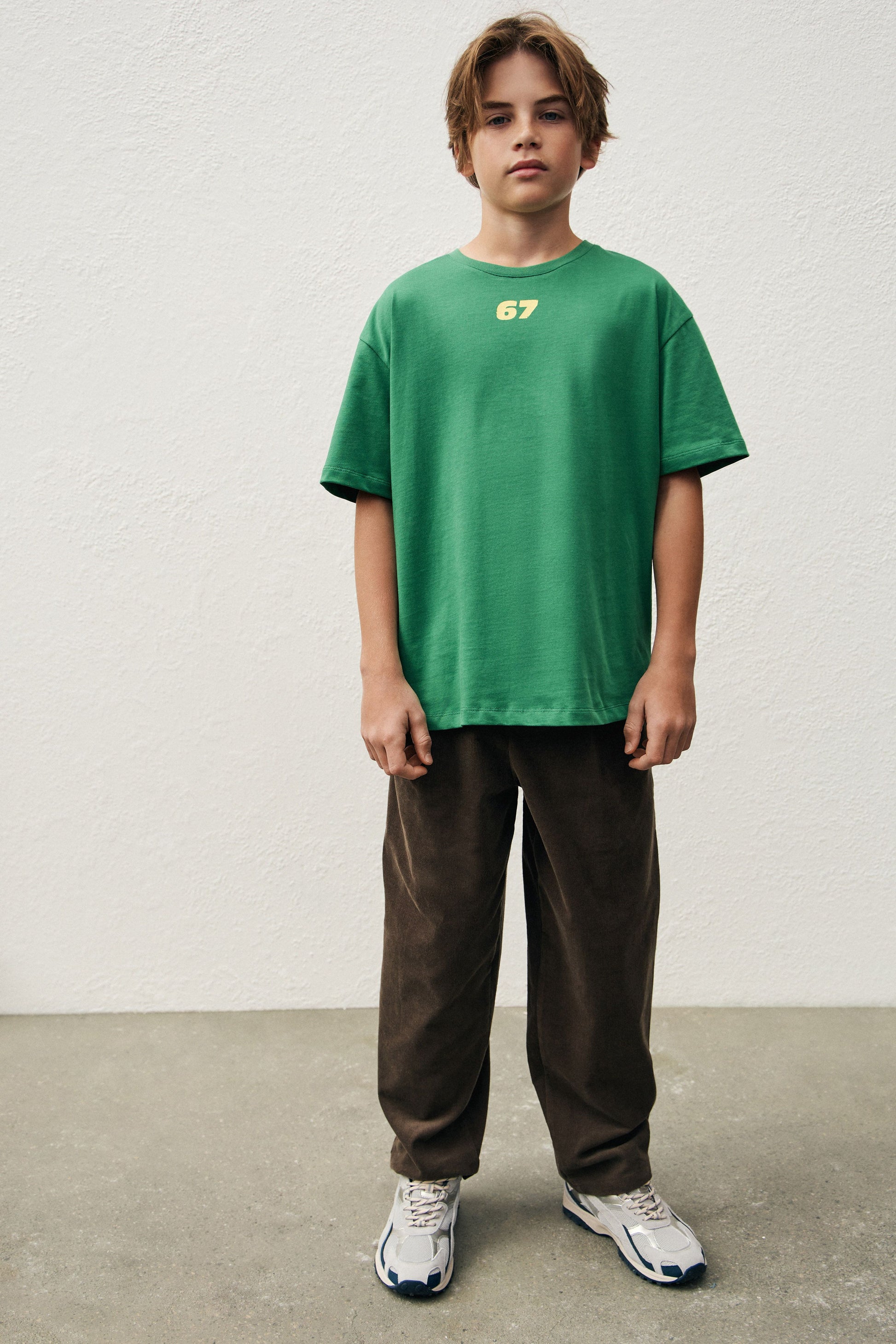 BRIGHT GREEN