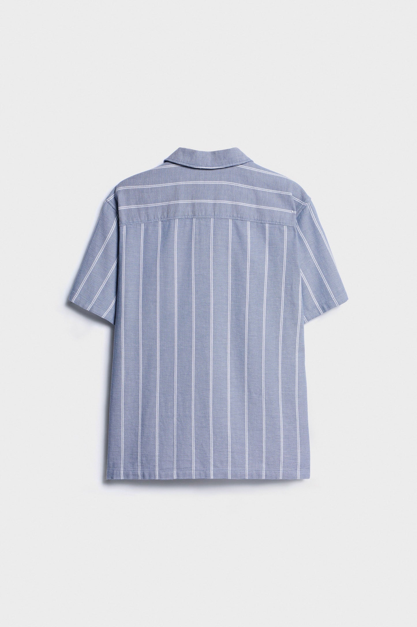 LIGHT BLUE/WHITE