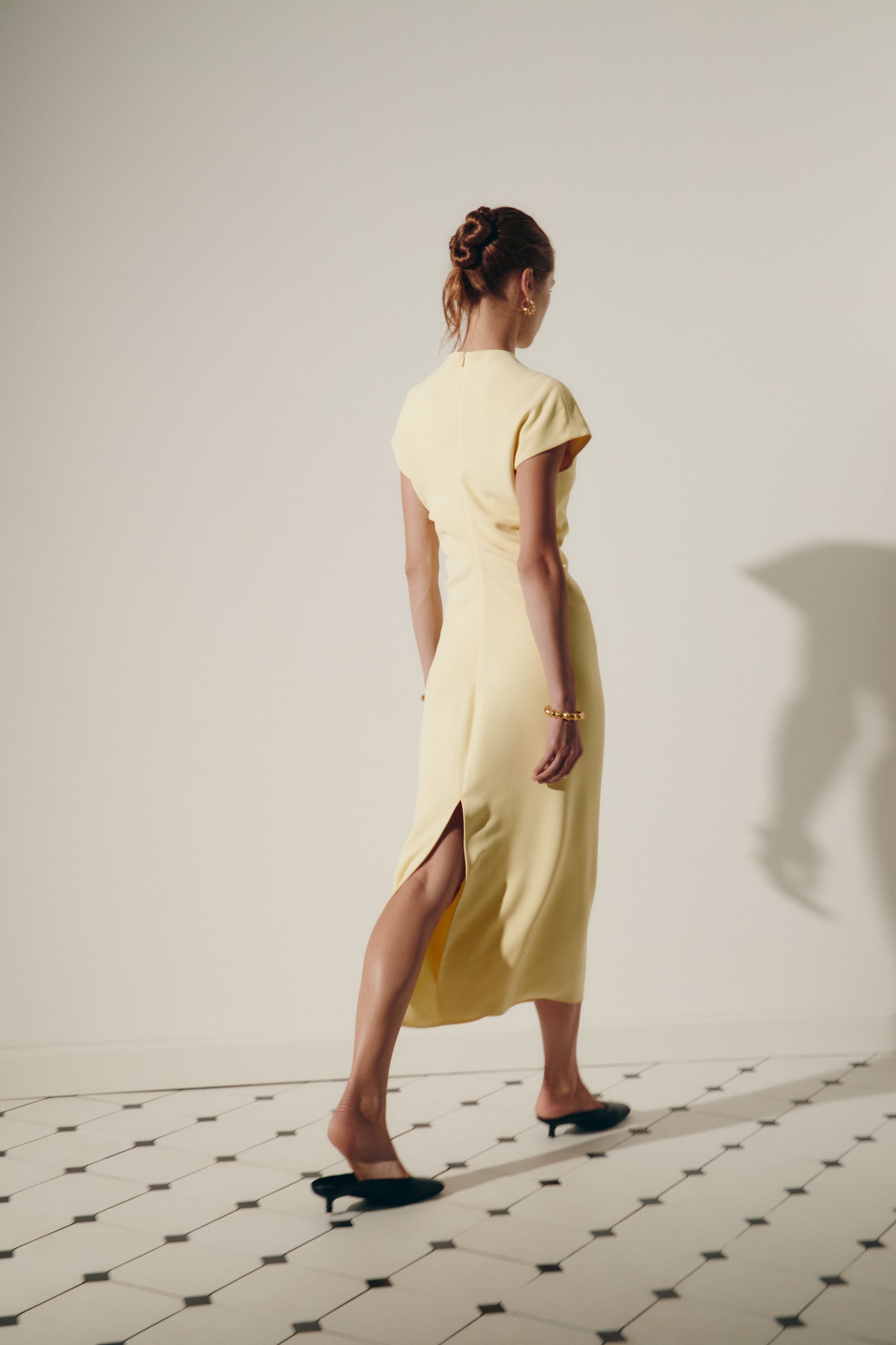 LIGHT YELLOW