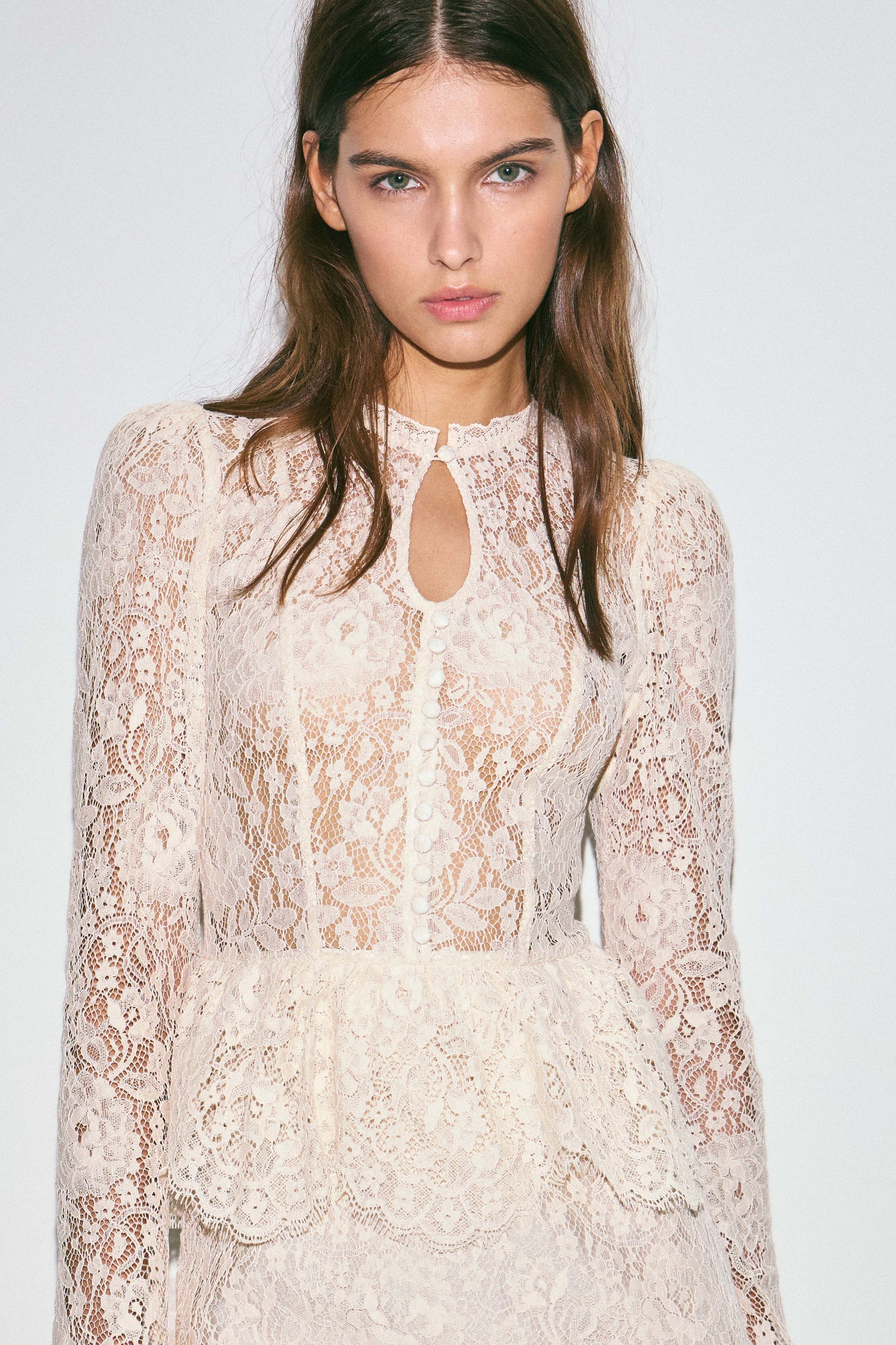 POWDER BEIGE