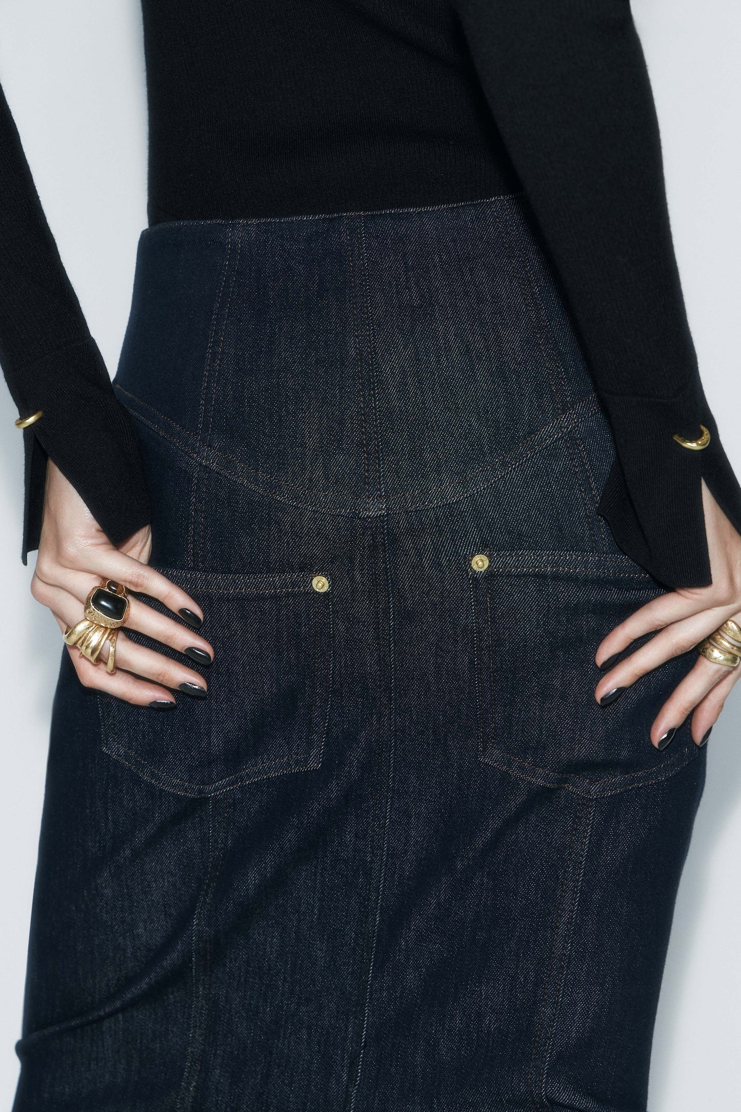 DARK BLUE