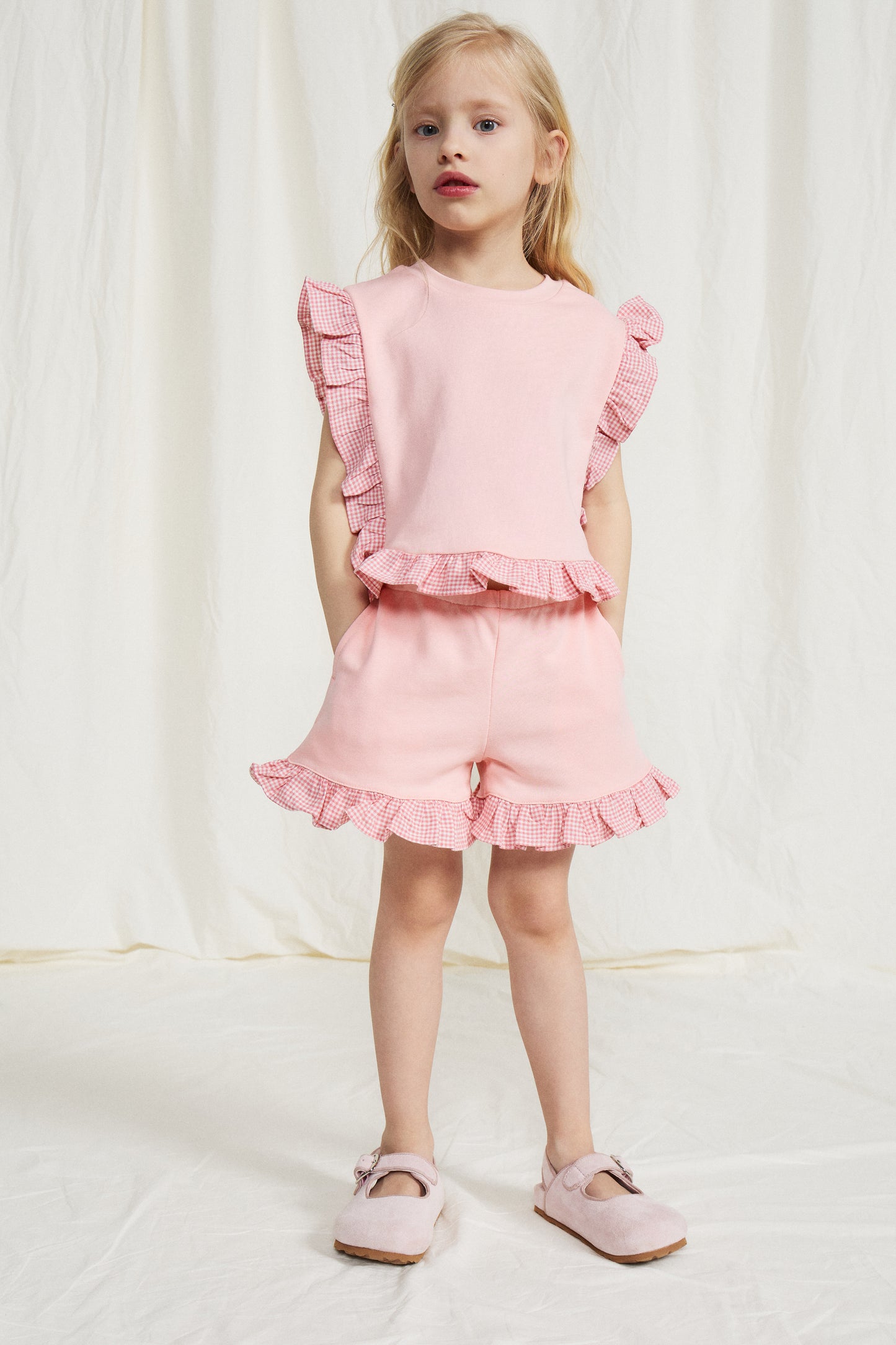 LIGHT PINK
