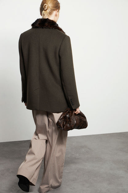 DARK BROWN