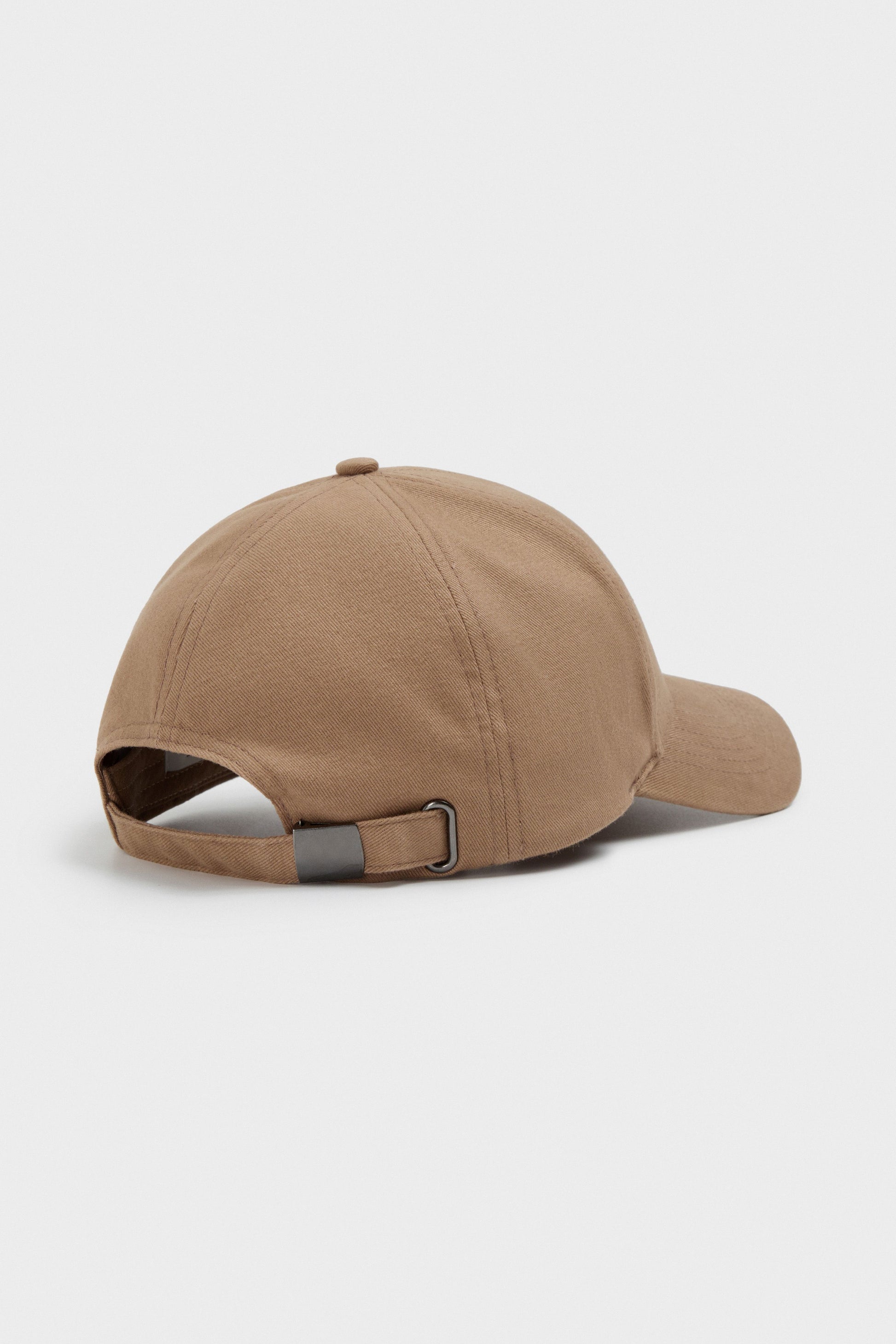 DARK BEIGE