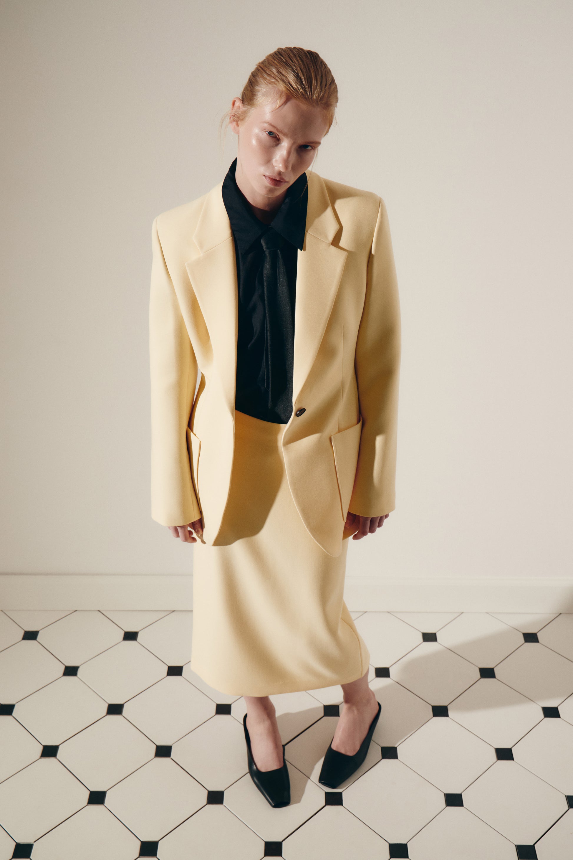 LIGHT YELLOW