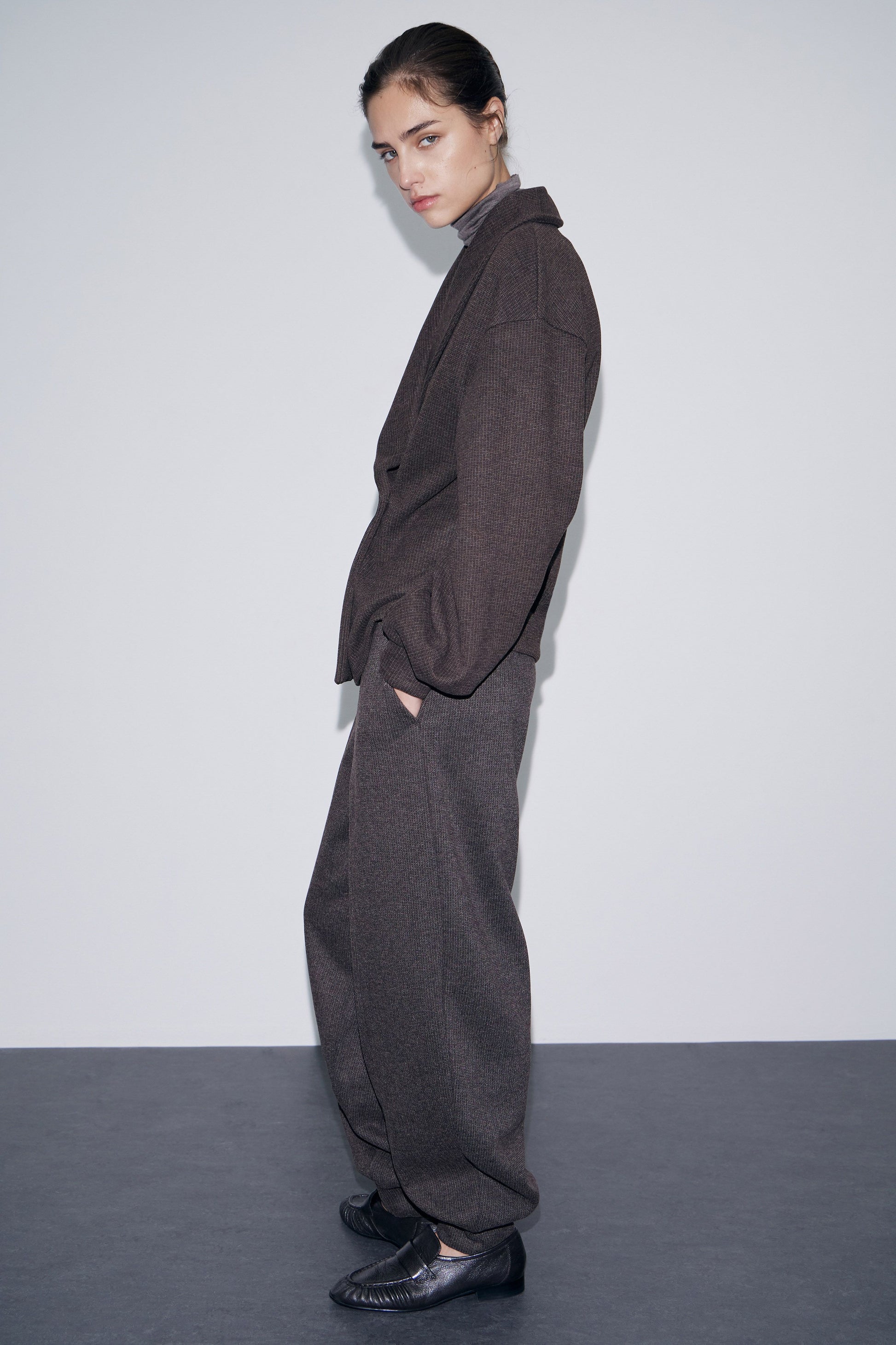 BROWN MELANGE
