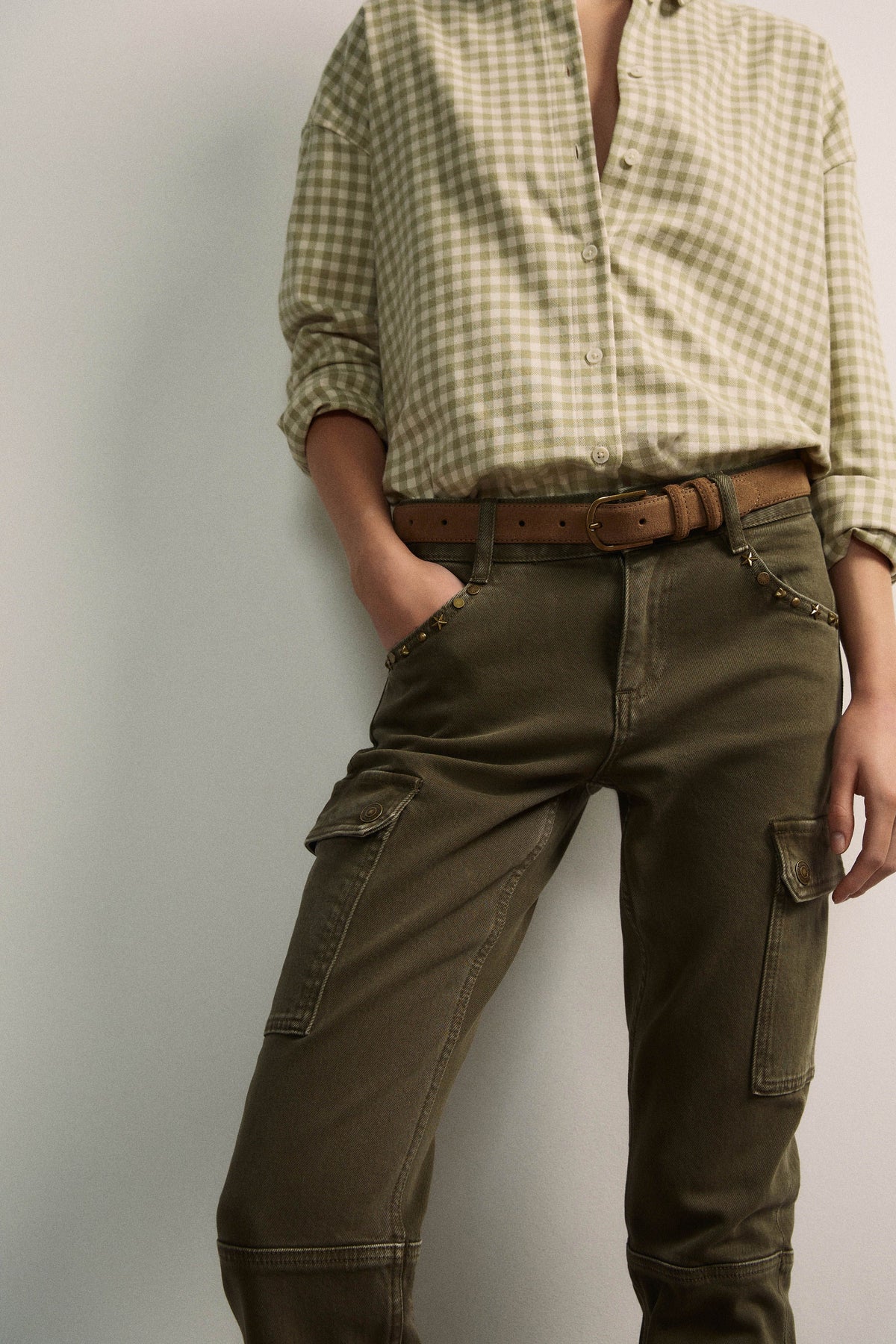 KHAKI