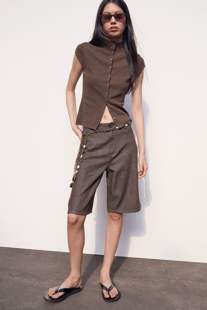 DARK BROWN