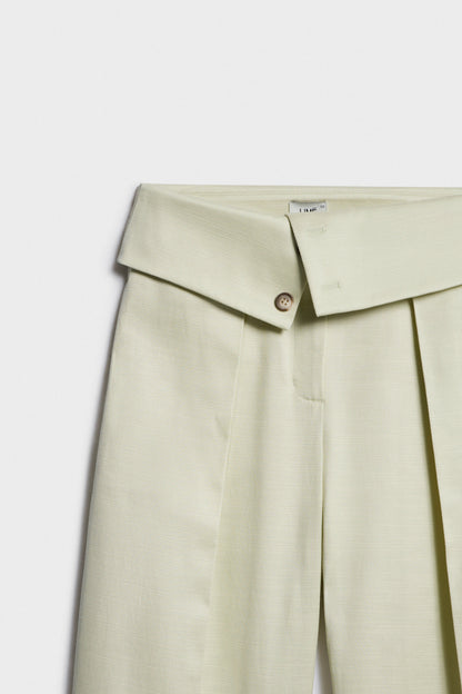 LIGHT GREEN