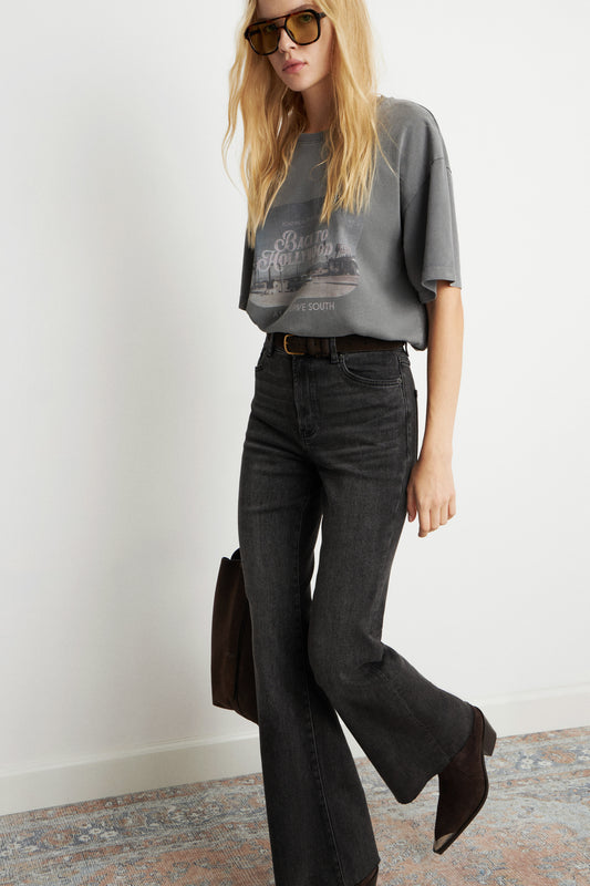 DARK GREY