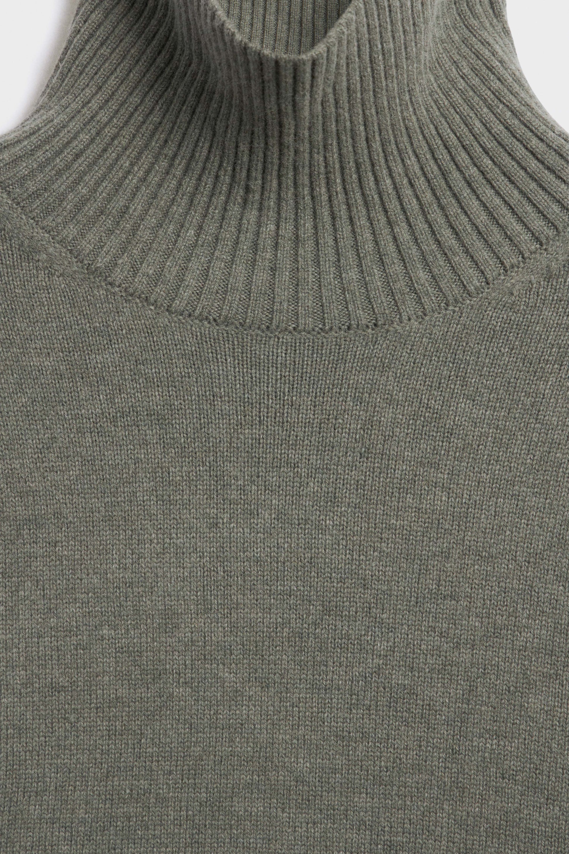 GRAY-GREEN